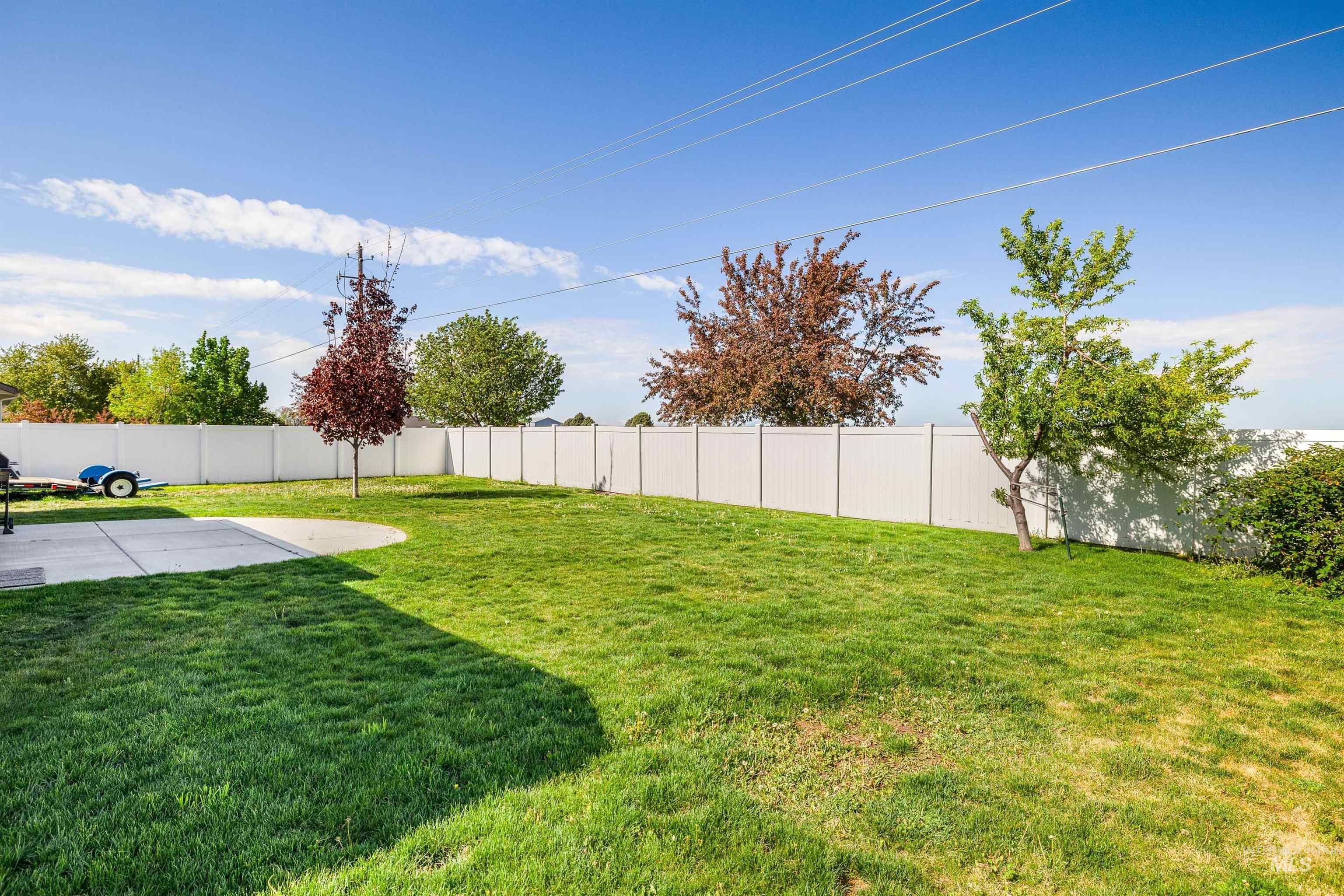 2421 Forge Street, Twin Falls, Idaho 83301, 3 Bedrooms, 2 Bathrooms, Residential For Sale, Price $390,000, 98984341