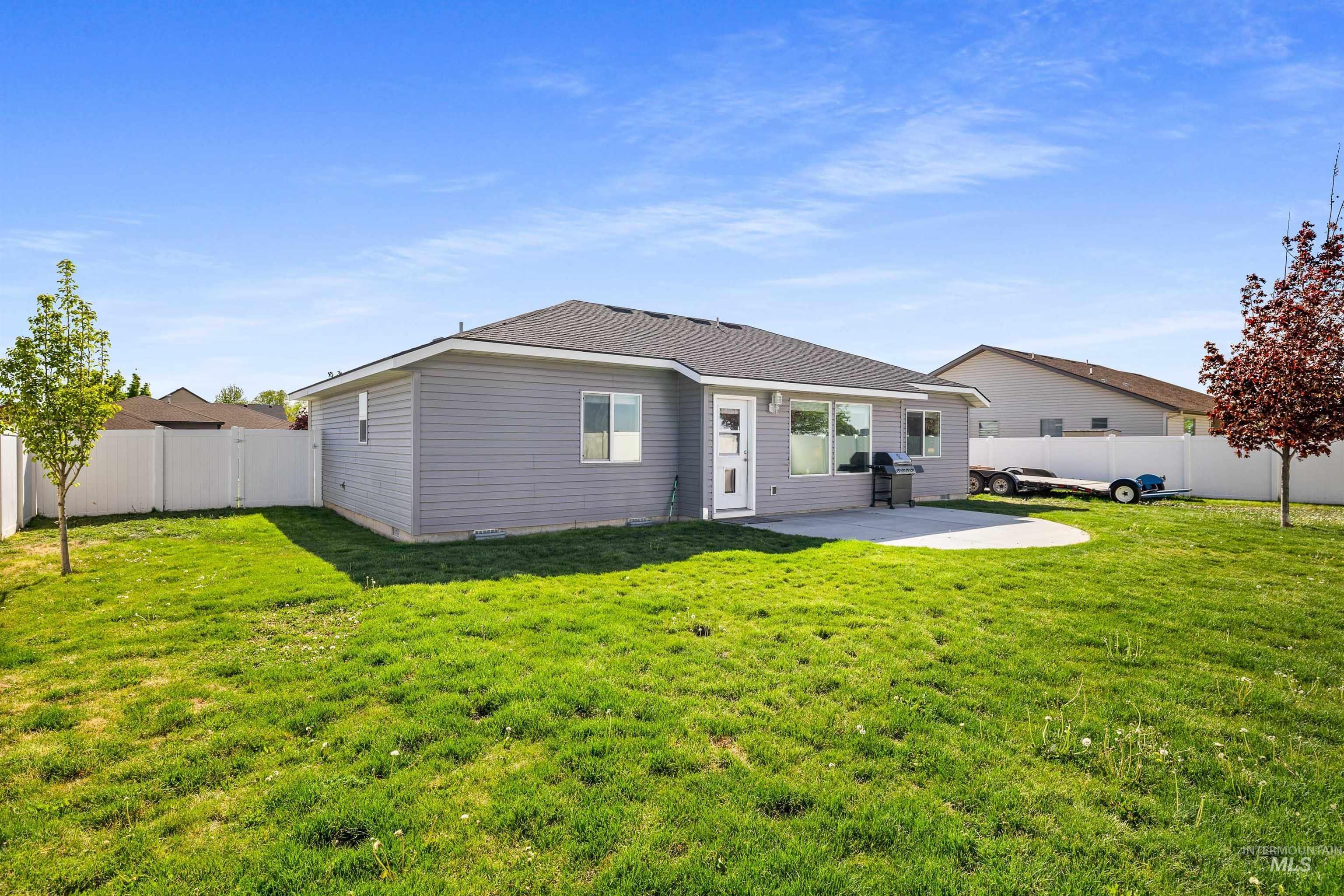 2421 Forge Street, Twin Falls, Idaho 83301, 3 Bedrooms, 2 Bathrooms, Residential For Sale, Price $390,000, 98984341