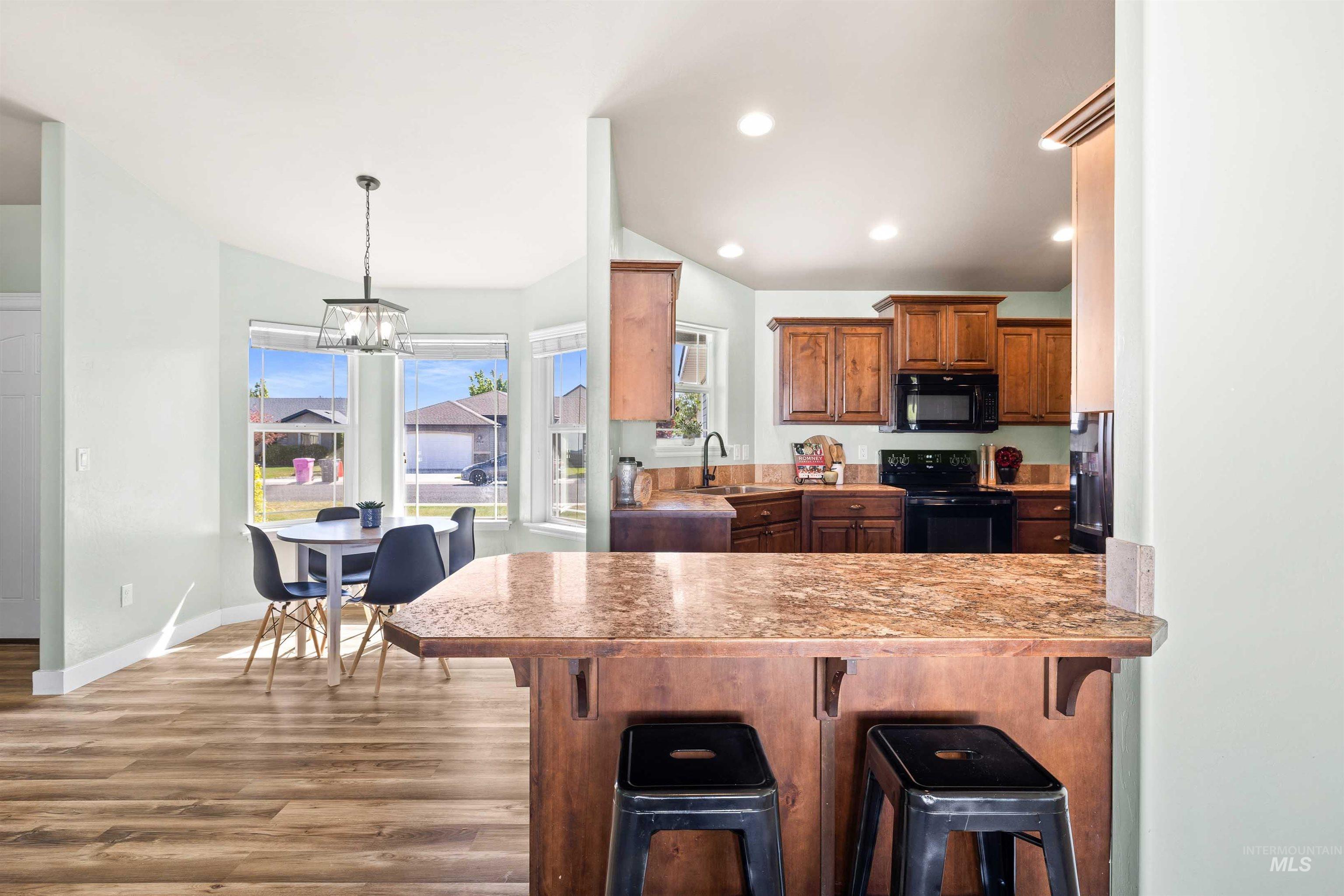 2421 Forge Street, Twin Falls, Idaho 83301, 3 Bedrooms, 2 Bathrooms, Residential For Sale, Price $390,000, 98984341