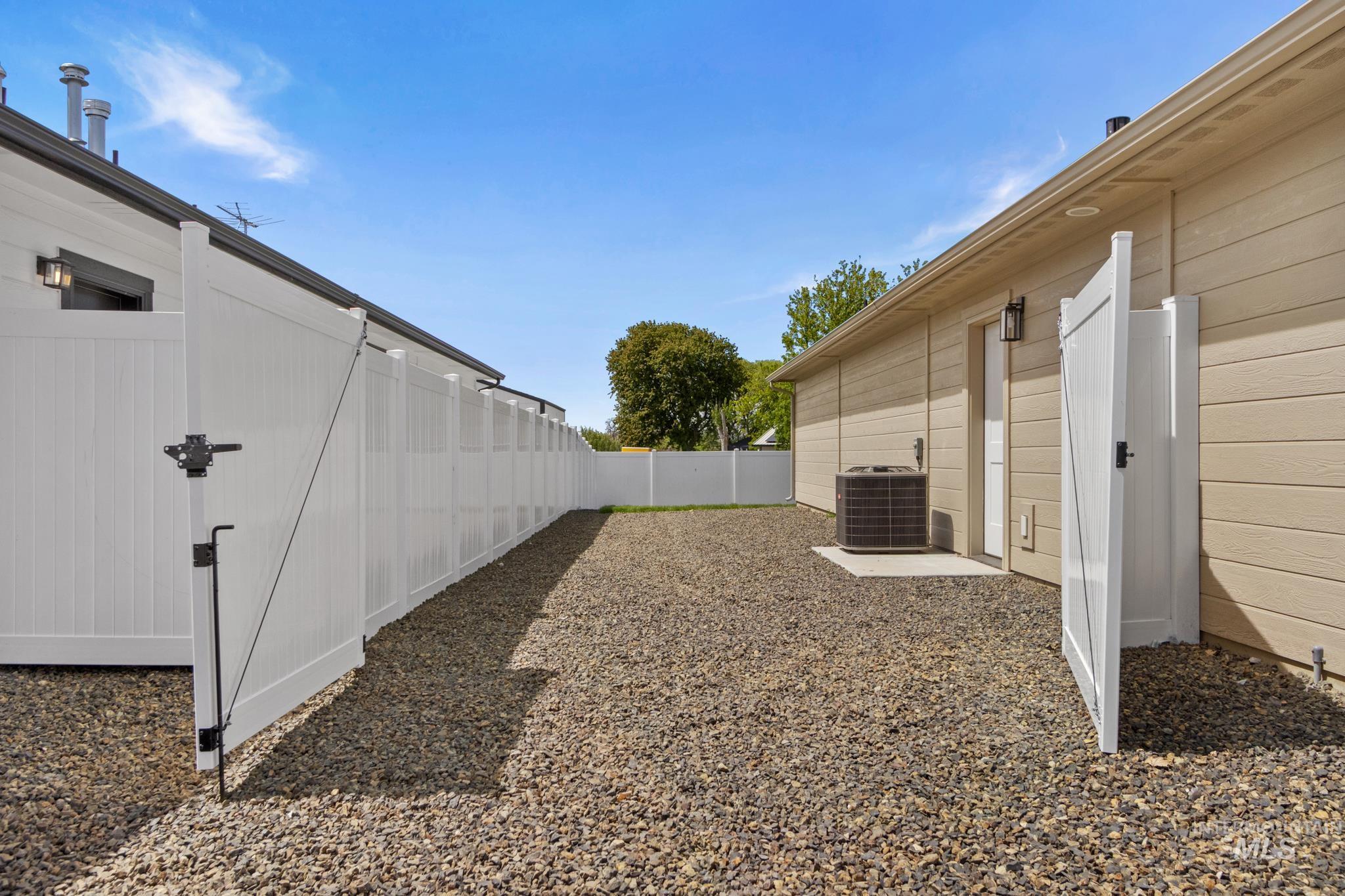 307 N. 11th. St., Parma, Idaho 83660, 4 Bedrooms, 2 Bathrooms, Residential For Sale, Price $395,000, 98984345