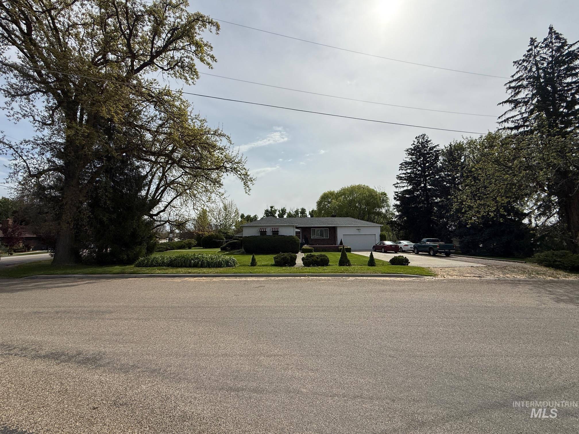 502 N Hawthorn Ave, Middleton, Idaho 83644, 3 Bedrooms, 2 Bathrooms, Residential For Sale, Price $1, 98984350