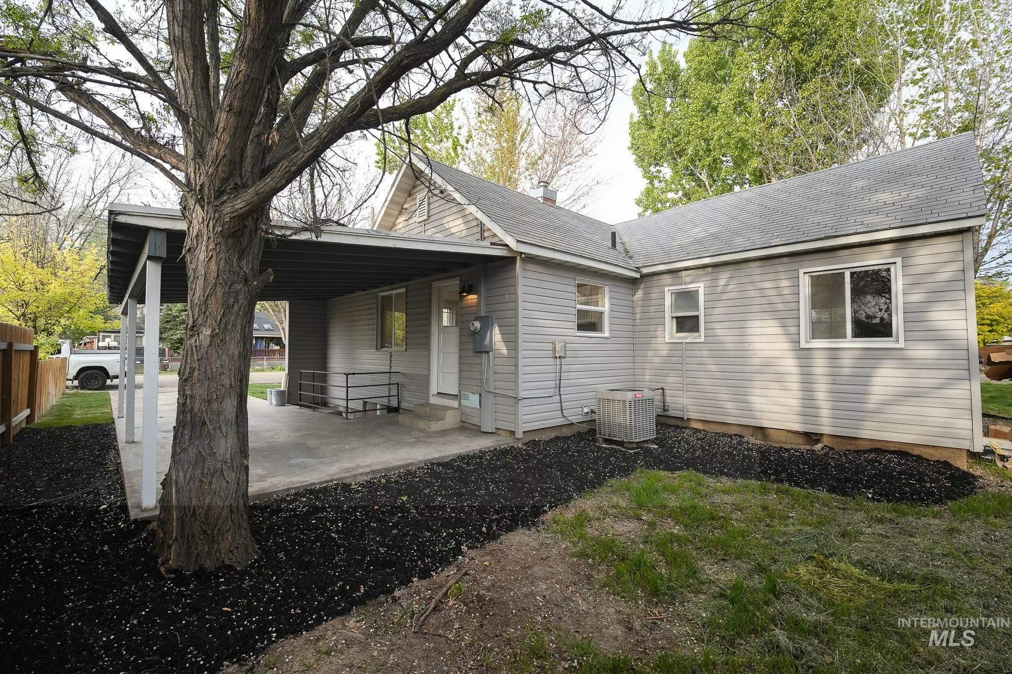 124 Maple St, Nampa, Idaho 83686, 1 Bedroom, 1 Bathroom, Residential For Sale, Price $305,500, 98984352