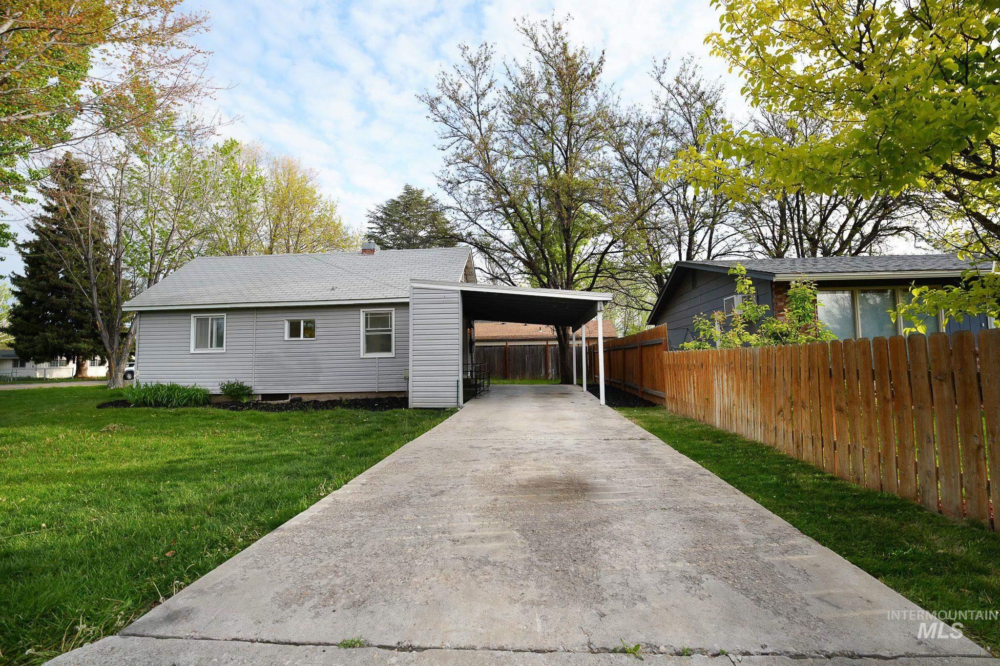 124 S Maple St, Nampa, Idaho 83686, 1 Bedroom, 1 Bathroom, Residential For Sale, Price $308,000, 98984352