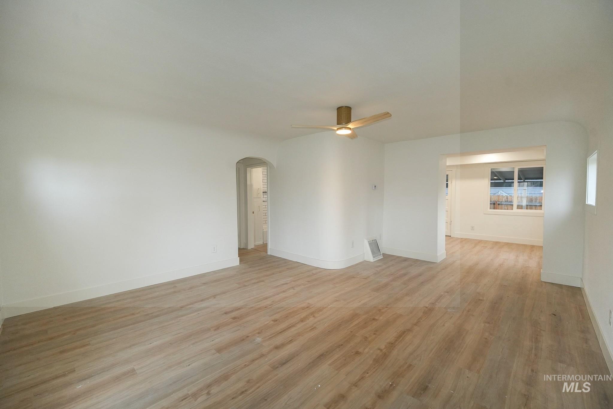 124 Maple St, Nampa, Idaho 83686, 1 Bedroom, 1 Bathroom, Residential For Sale, Price $305,500, 98984352
