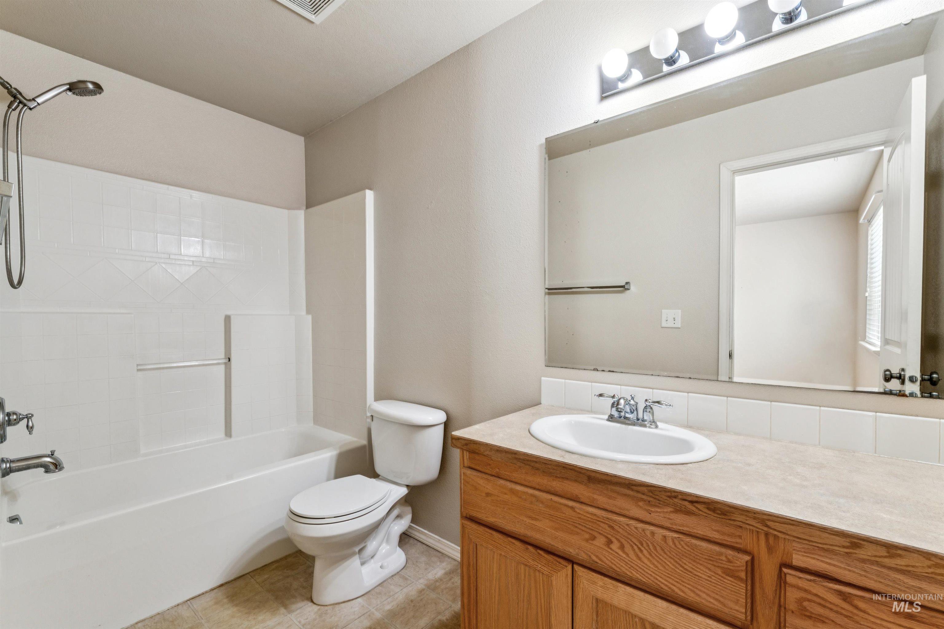 321 Pietra Way, Caldwell, Idaho 83605, 3 Bedrooms, 2 Bathrooms, Residential For Sale, Price $349,900, 98984359