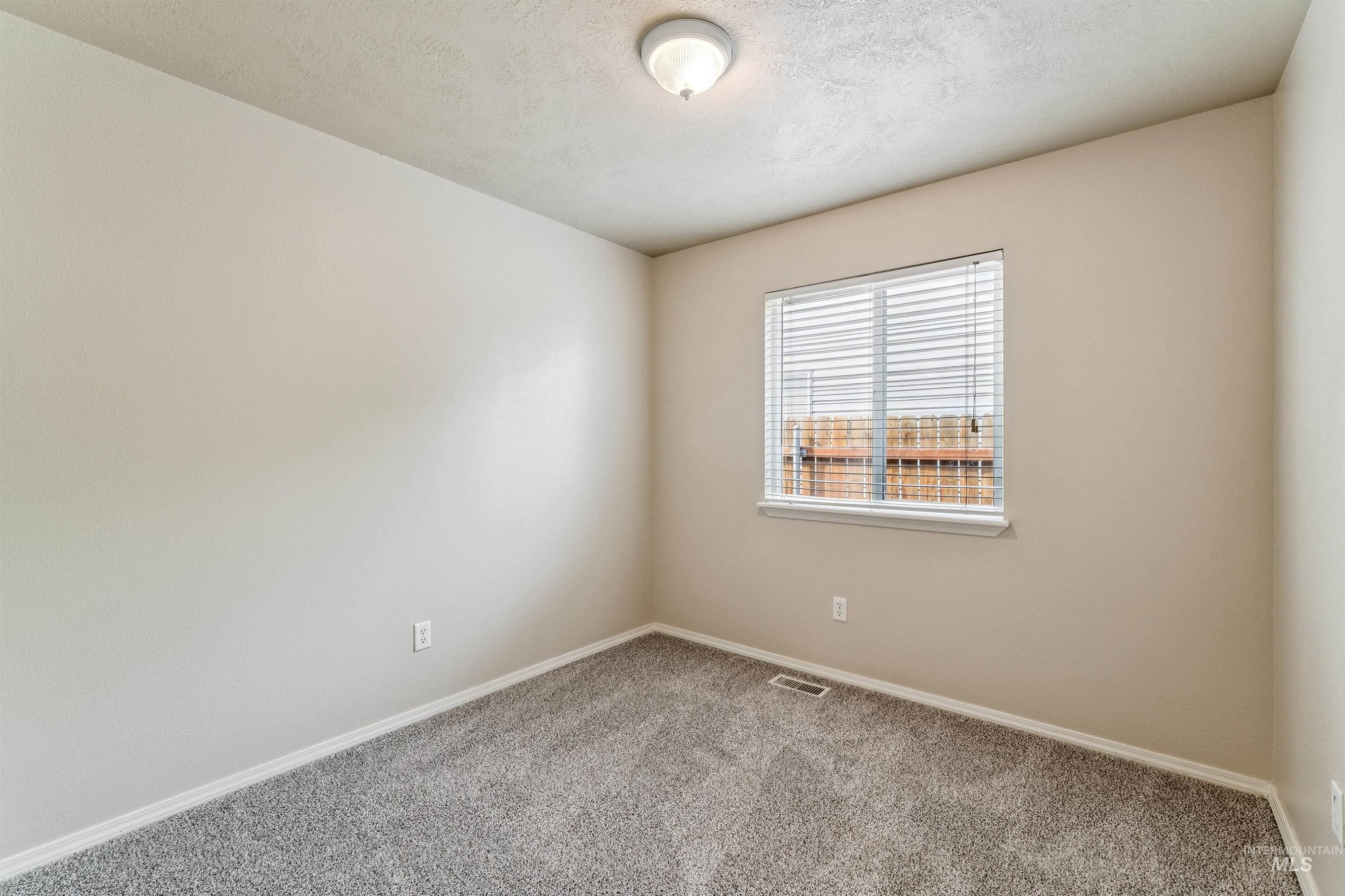 321 Pietra Way, Caldwell, Idaho 83605, 3 Bedrooms, 2 Bathrooms, Residential For Sale, Price $349,900, 98984359