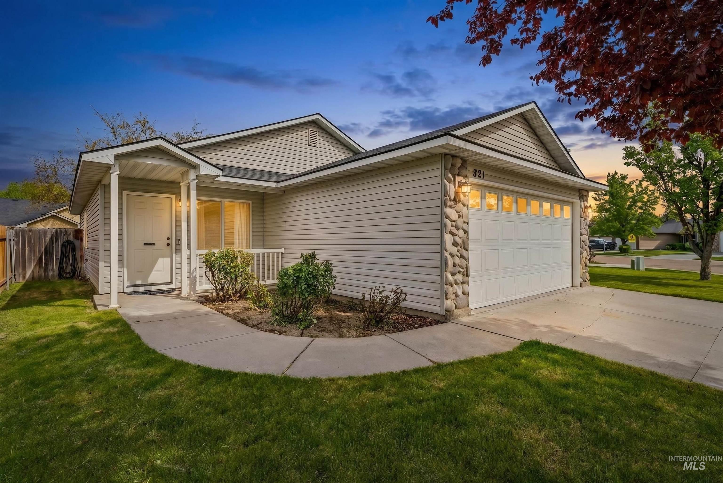 321 Pietra Way, Caldwell, Idaho 83605, 3 Bedrooms, 2 Bathrooms, Residential For Sale, Price $349,900, 98984359