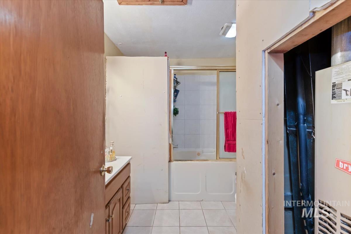 404 S Whitley Dr, Fruitland, Idaho 83619, 3 Bedrooms, 1 Bathroom, Residential For Sale, Price $239,900, 98984360
