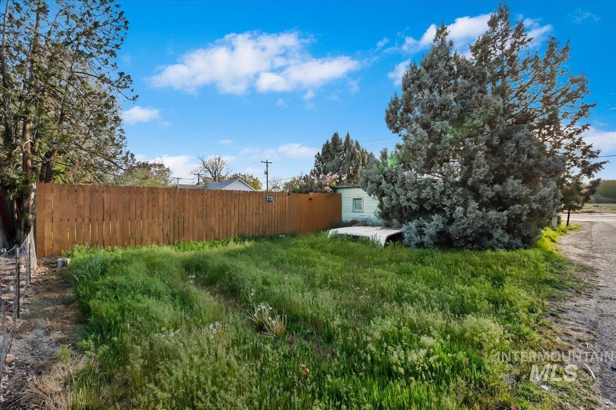 404 S Whitley Dr, Fruitland, Idaho 83619, 3 Bedrooms, 1 Bathroom, Residential For Sale, Price $239,900, 98984360