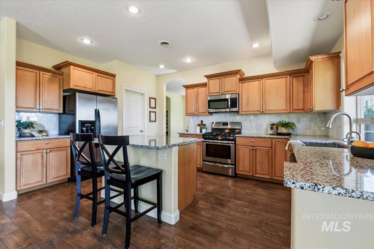 1173 W Hitchcock St, Meridian, Idaho 83646, 5 Bedrooms, 3.5 Bathrooms, Residential For Sale, Price $815,000, 98984361