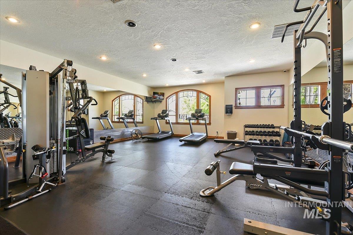 1173 W Hitchcock St, Meridian, Idaho 83646, 5 Bedrooms, 3.5 Bathrooms, Residential For Sale, Price $815,000, 98984361