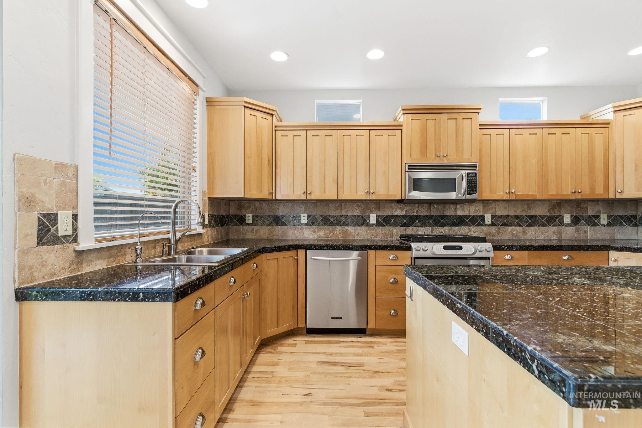 930 W Cagney Dr., Meridian, Idaho 83646-4789, 4 Bedrooms, 2.5 Bathrooms, Residential For Sale, Price $679,900, 98984365