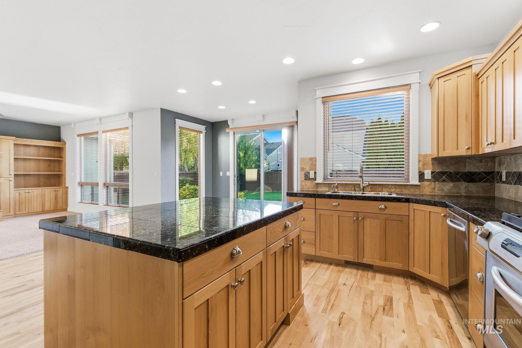 930 W Cagney Dr., Meridian, Idaho 83646-4789, 4 Bedrooms, 2.5 Bathrooms, Residential For Sale, Price $679,900, 98984365