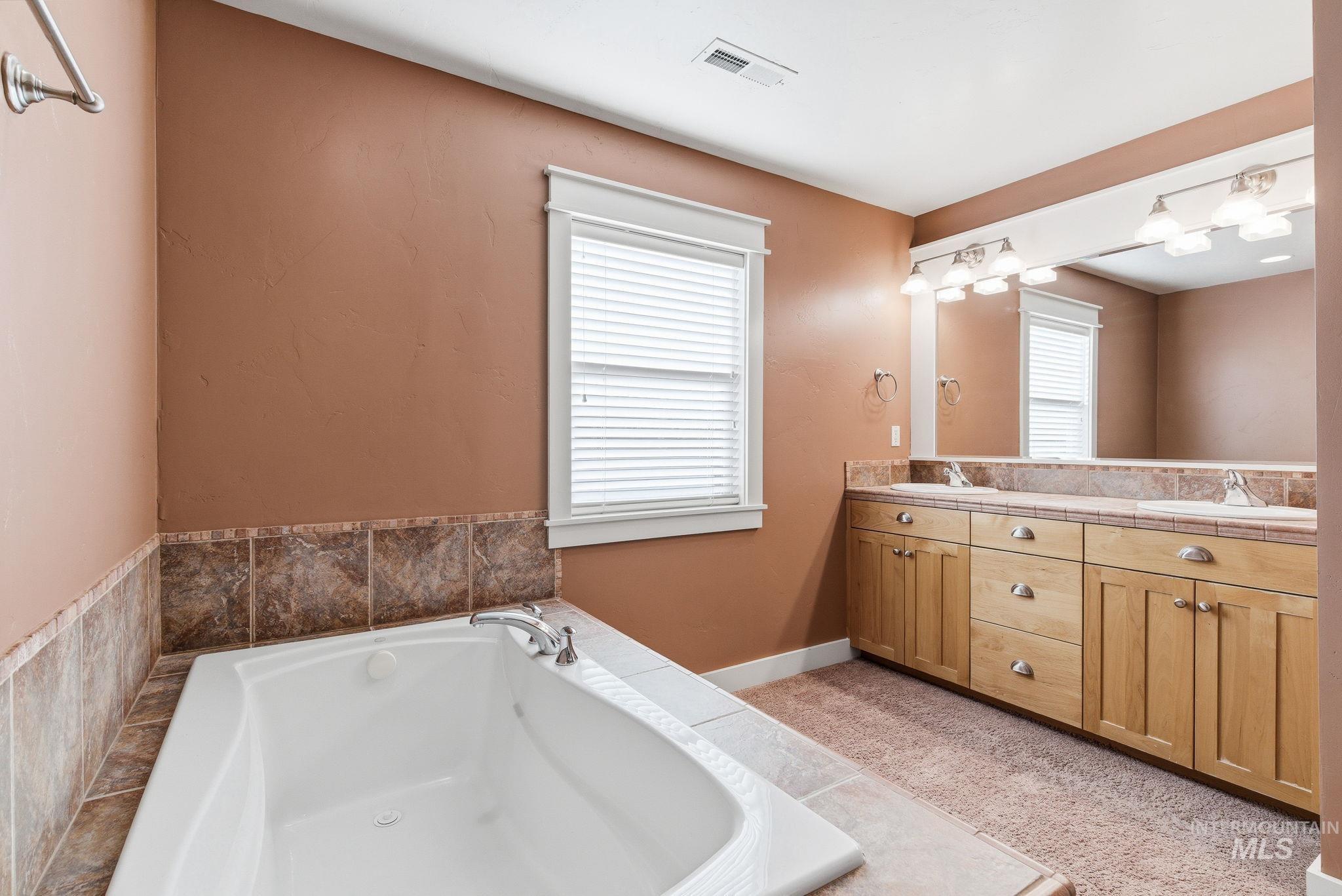930 W Cagney Dr., Meridian, Idaho 83646-4789, 4 Bedrooms, 2.5 Bathrooms, Residential For Sale, Price $679,900, 98984365