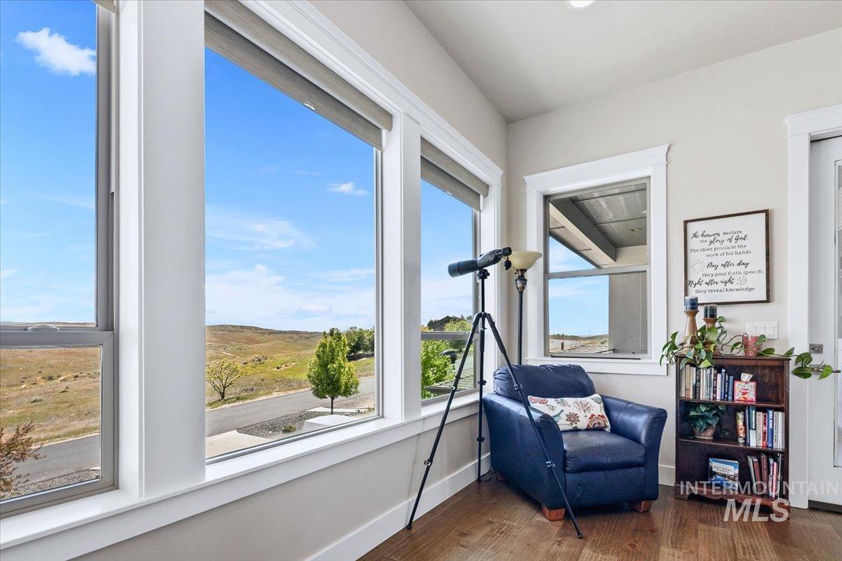 7760 N Grand Ridge Lane, Eagle, Idaho 83616-0000, 4 Bedrooms, 2.5 Bathrooms, Residential For Sale, Price $1,085,000, 98984369