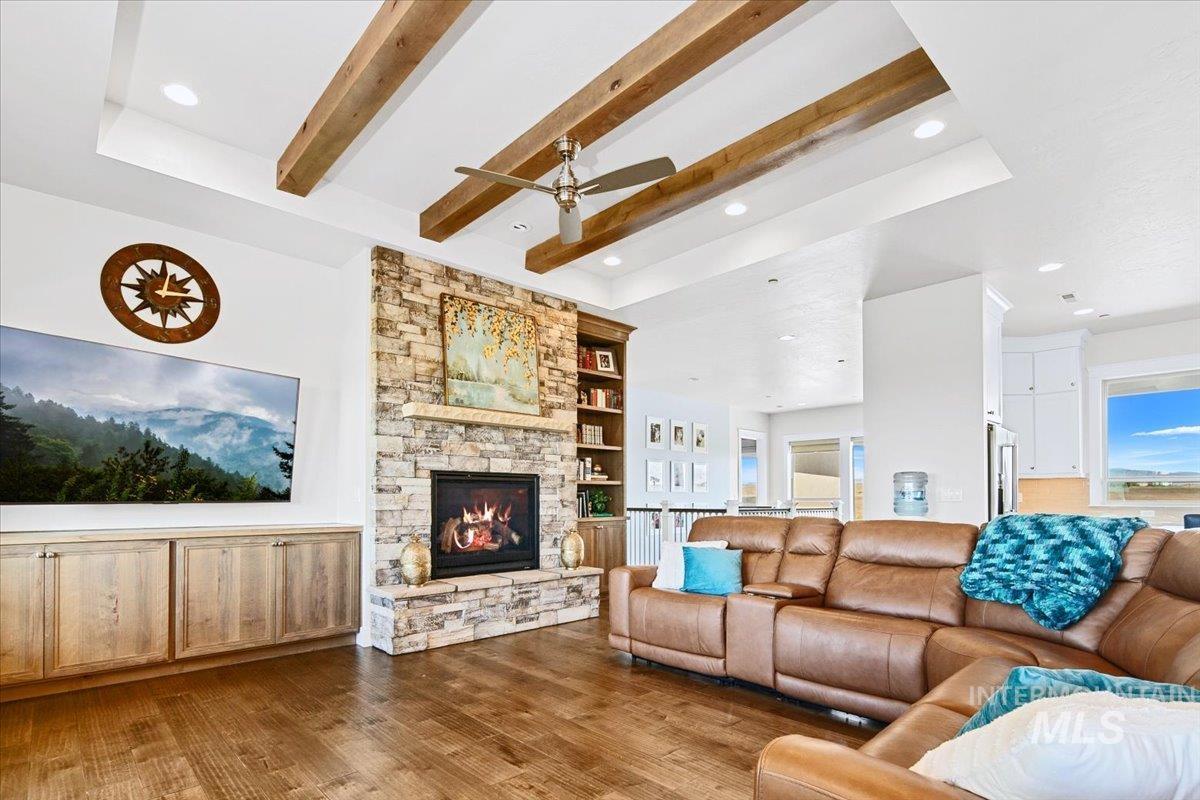 7760 N Grand Ridge Lane, Eagle, Idaho 83616-0000, 4 Bedrooms, 2.5 Bathrooms, Residential For Sale, Price $1,185,000, 98984369