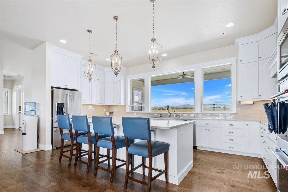 7760 N Grand Ridge Lane, Eagle, Idaho 83616-0000, 4 Bedrooms, 2.5 Bathrooms, Residential For Sale, Price $1,185,000, 98984369