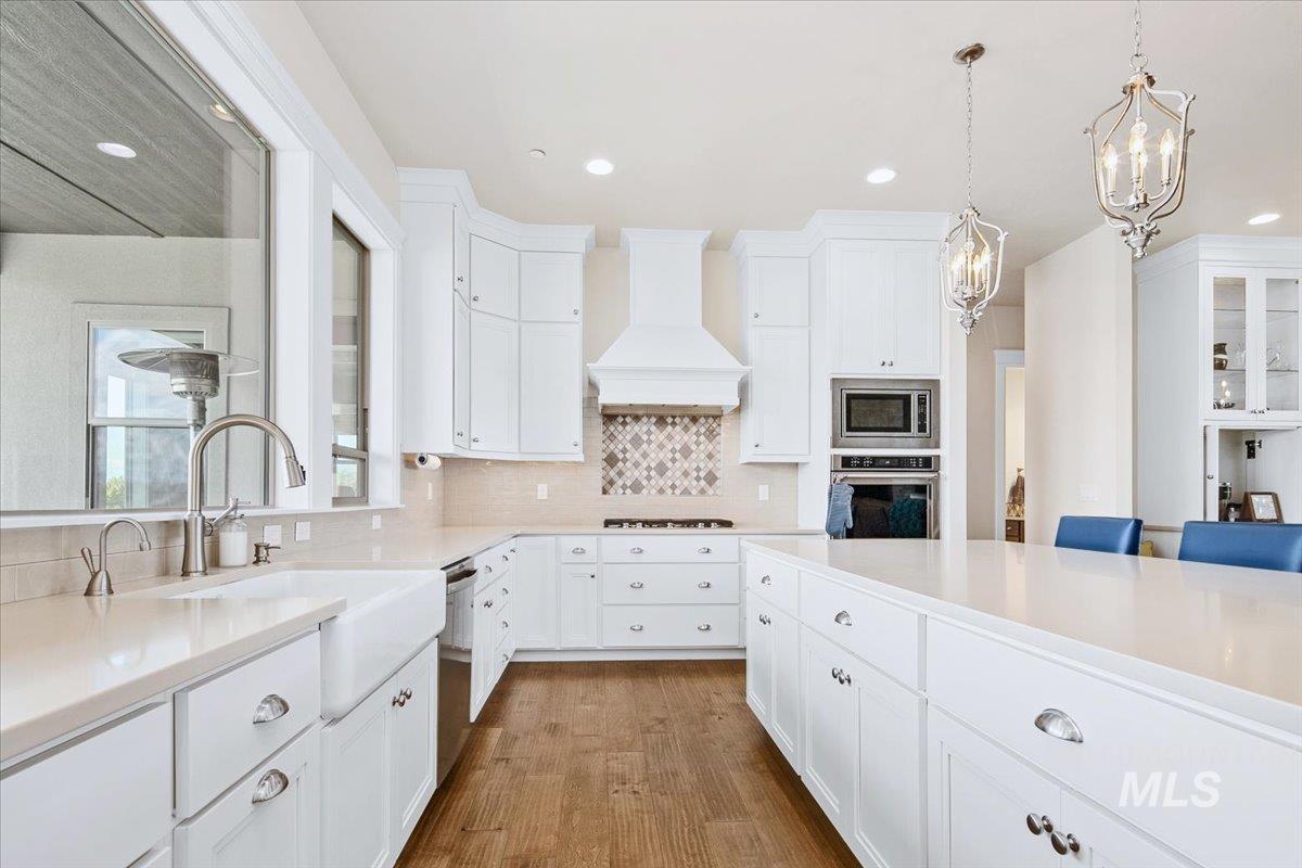7760 N Grand Ridge Lane, Eagle, Idaho 83616-0000, 4 Bedrooms, 2.5 Bathrooms, Residential For Sale, Price $1,185,000, 98984369
