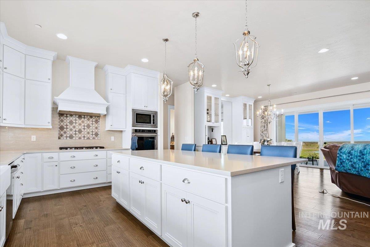 7760 N Grand Ridge Lane, Eagle, Idaho 83616-0000, 4 Bedrooms, 2.5 Bathrooms, Residential For Sale, Price $1,185,000, 98984369