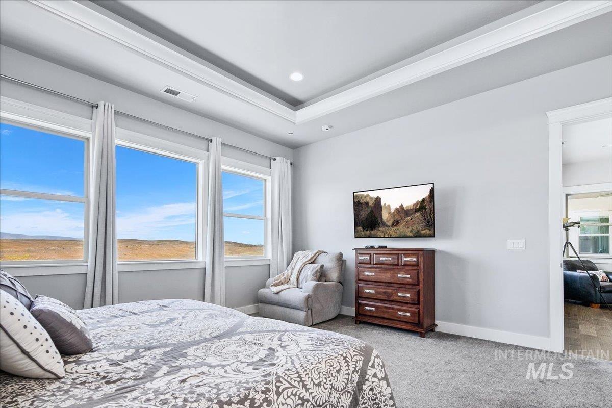 7760 N Grand Ridge Lane, Eagle, Idaho 83616-0000, 4 Bedrooms, 2.5 Bathrooms, Residential For Sale, Price $1,085,000, 98984369