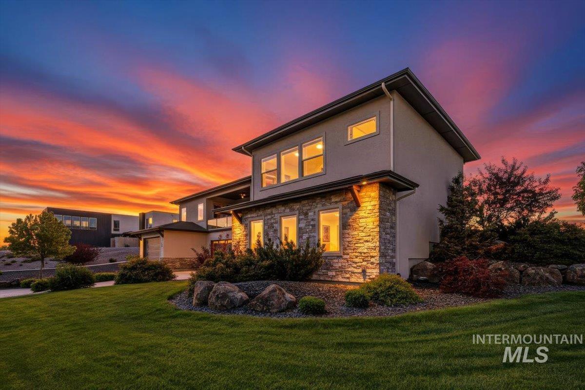 7760 N Grand Ridge Lane, Eagle, Idaho 83616-0000, 4 Bedrooms, 2.5 Bathrooms, Residential For Sale, Price $1,085,000, 98984369