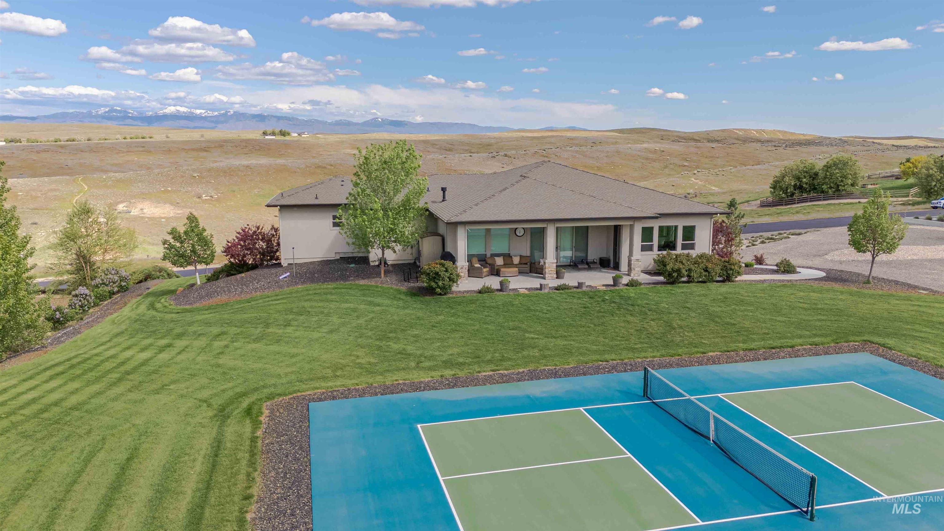 7760 N Grand Ridge Lane, Eagle, Idaho 83616-0000, 4 Bedrooms, 2.5 Bathrooms, Residential For Sale, Price $1,185,000, 98984369