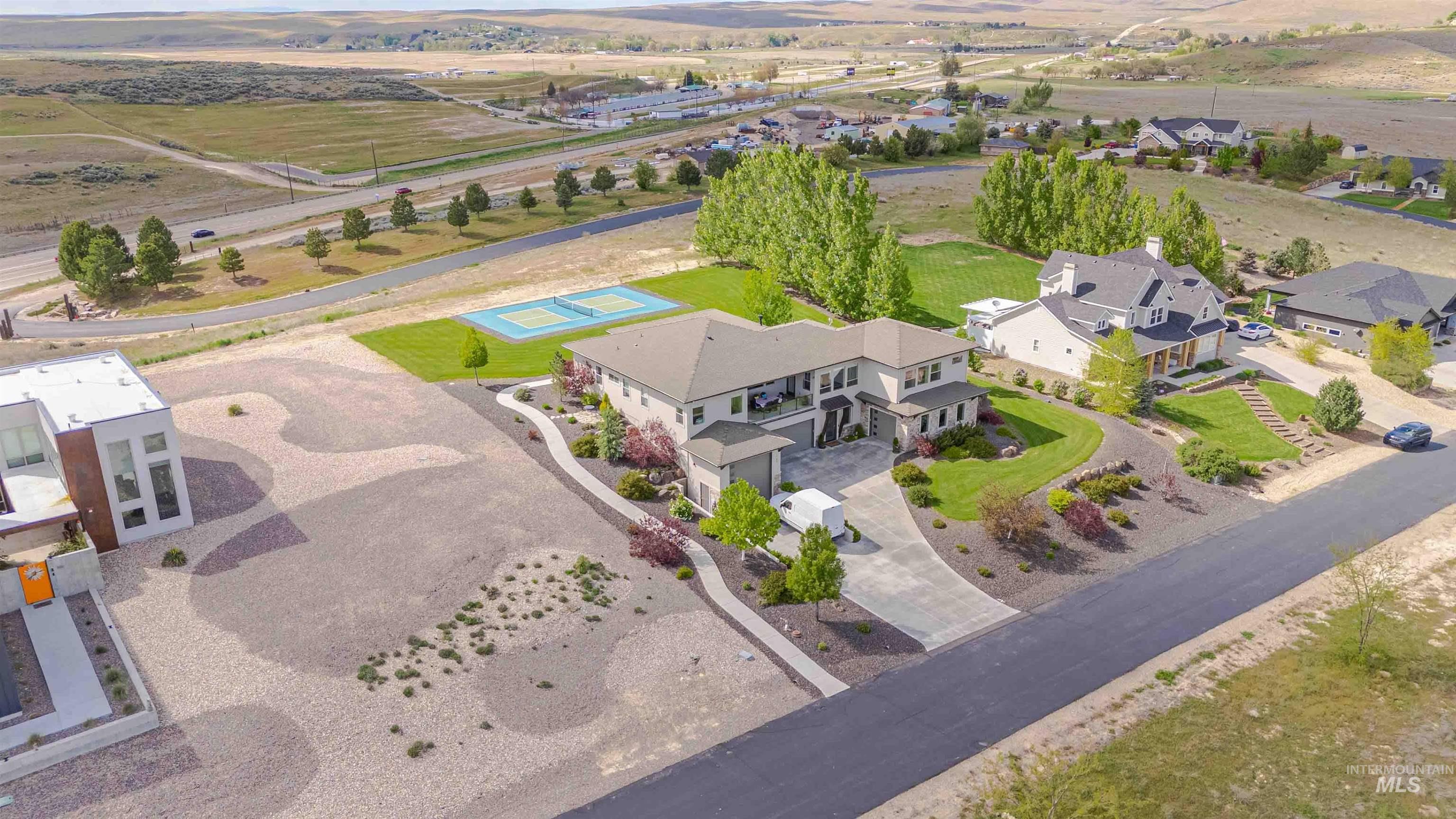 7760 N Grand Ridge Lane, Eagle, Idaho 83616-0000, 4 Bedrooms, 2.5 Bathrooms, Residential For Sale, Price $1,185,000, 98984369