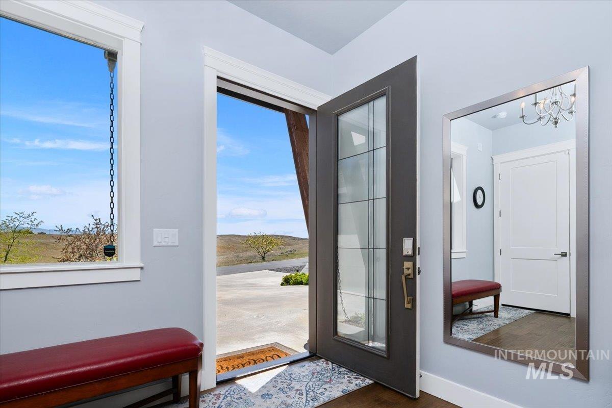 7760 N Grand Ridge Lane, Eagle, Idaho 83616-0000, 4 Bedrooms, 2.5 Bathrooms, Residential For Sale, Price $1,185,000, 98984369