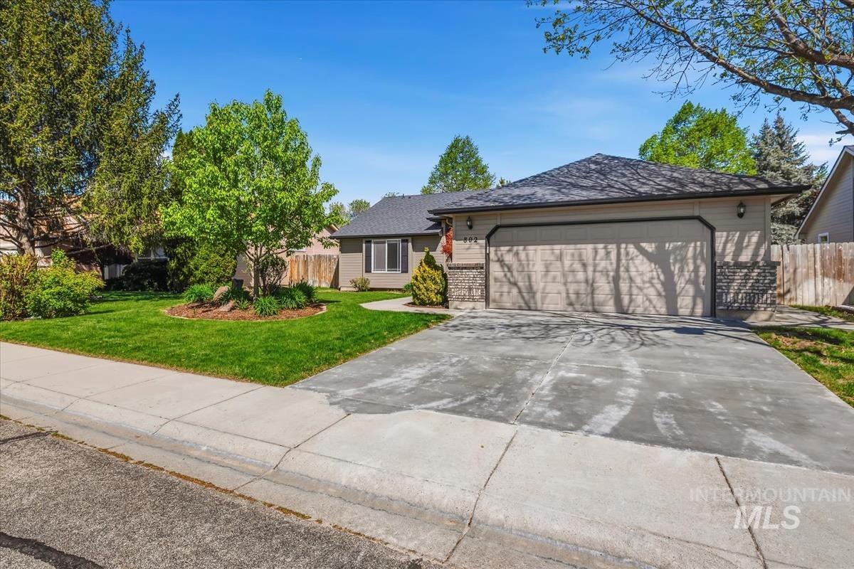 802 N Echohawk Way, Eagle, Idaho 83616, 3 Bedrooms, 2 Bathrooms, Residential For Sale, Price $524,900,MLS 98984378