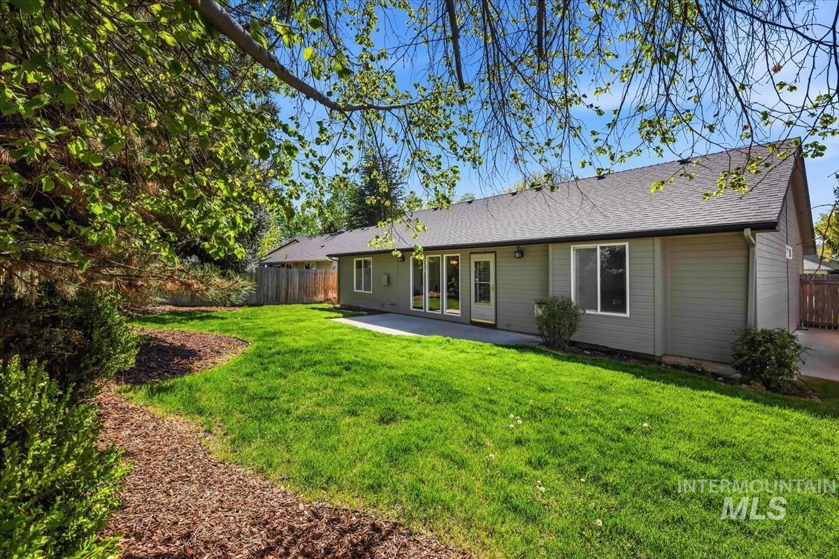 802 N Echohawk Way, Eagle, Idaho 83616, 3 Bedrooms, 2 Bathrooms, Residential For Sale, Price $524,900,MLS 98984378