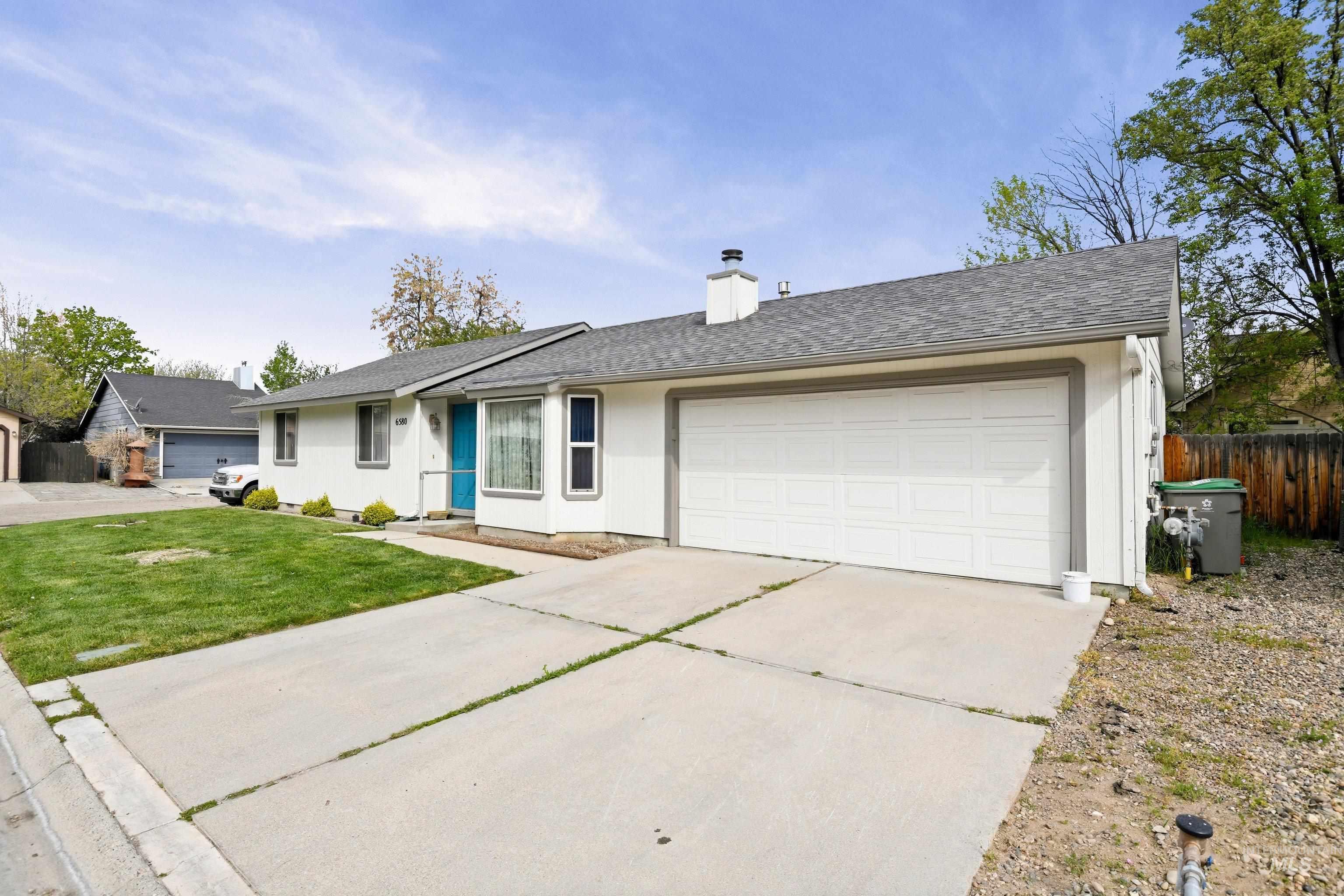6580 W W Elmer Lane, Boise, Idaho 83714, 3 Bedrooms, 2 Bathrooms, Residential For Sale, Price $375,000,MLS 98984379