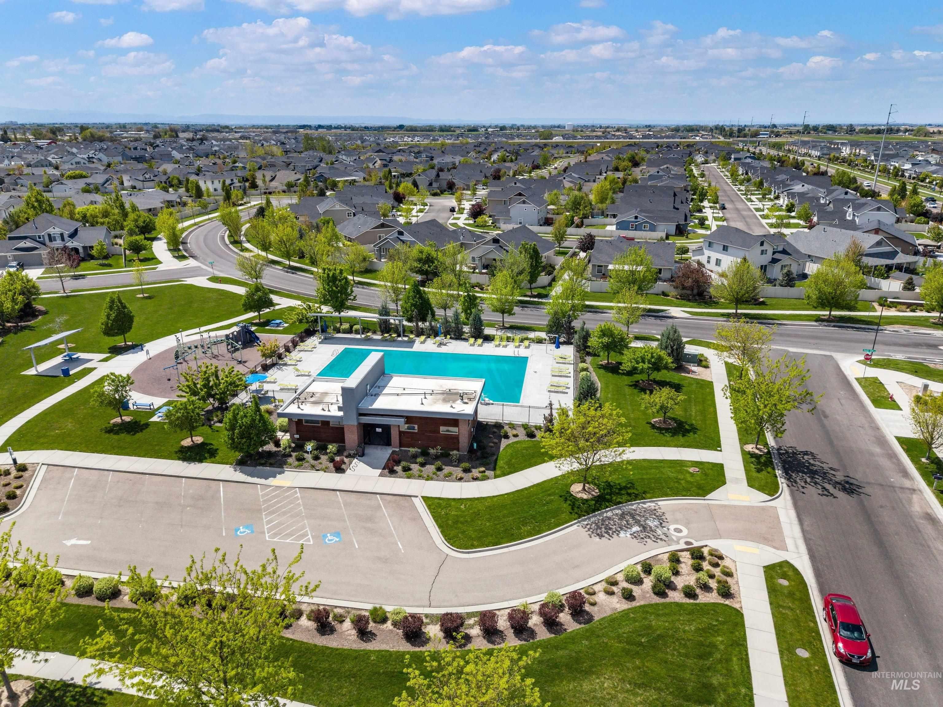 5493 W Los Flores St, Meridian, Idaho 83646, 4 Bedrooms, 2 Bathrooms, Residential For Sale, Price $479,900,MLS 98984380