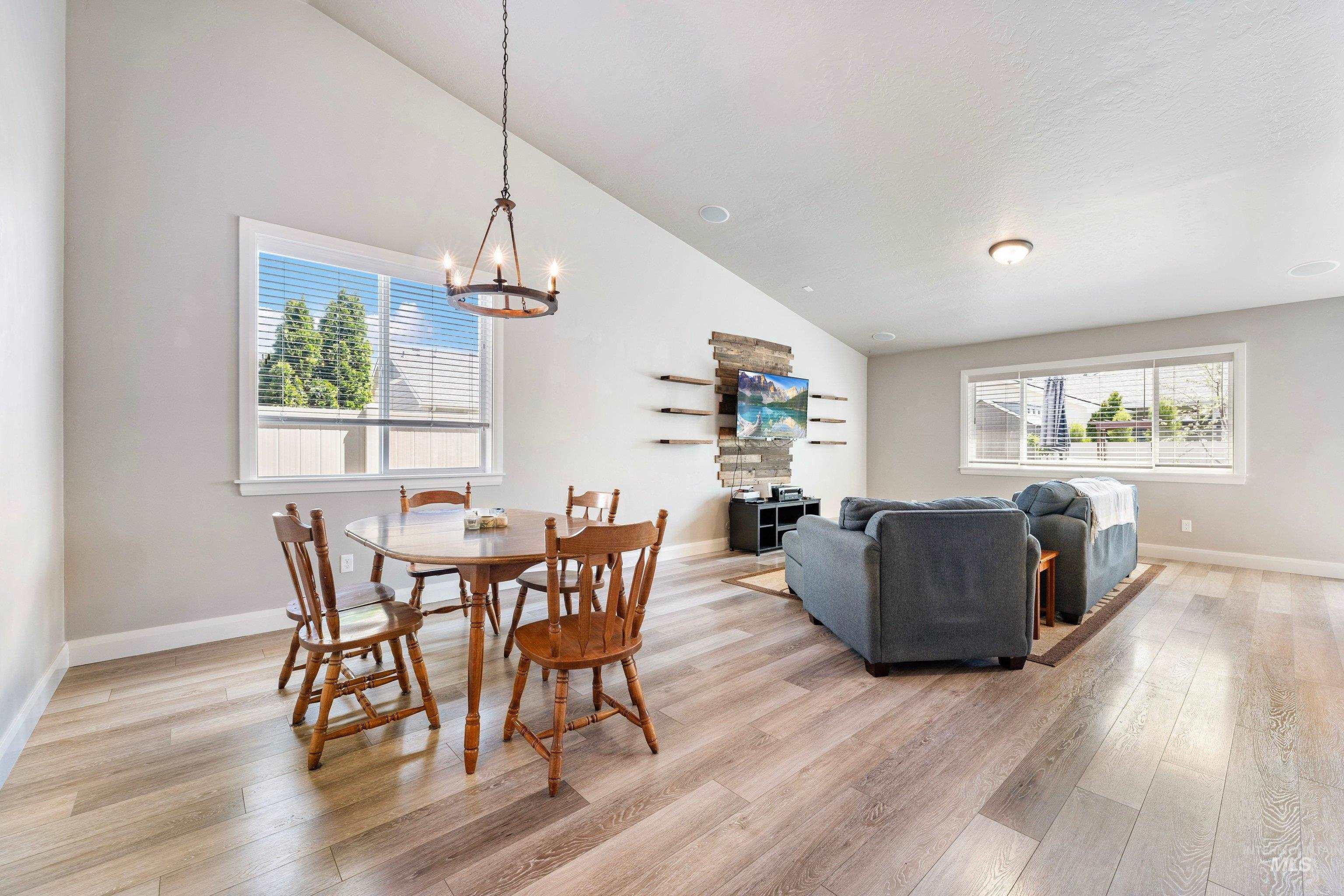 5493 W Los Flores St, Meridian, Idaho 83646, 4 Bedrooms, 2 Bathrooms, Residential For Sale, Price $479,900,MLS 98984380
