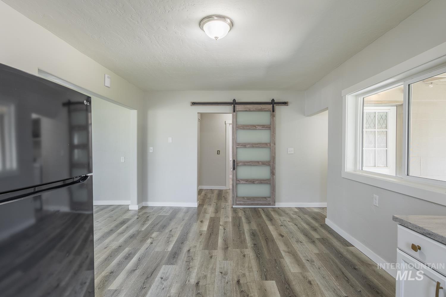 412 N 17Th Ave, Nampa, Idaho 83687, 2 Bedrooms, 2 Bathrooms, Residential For Sale, Price $340,000, 98984383
