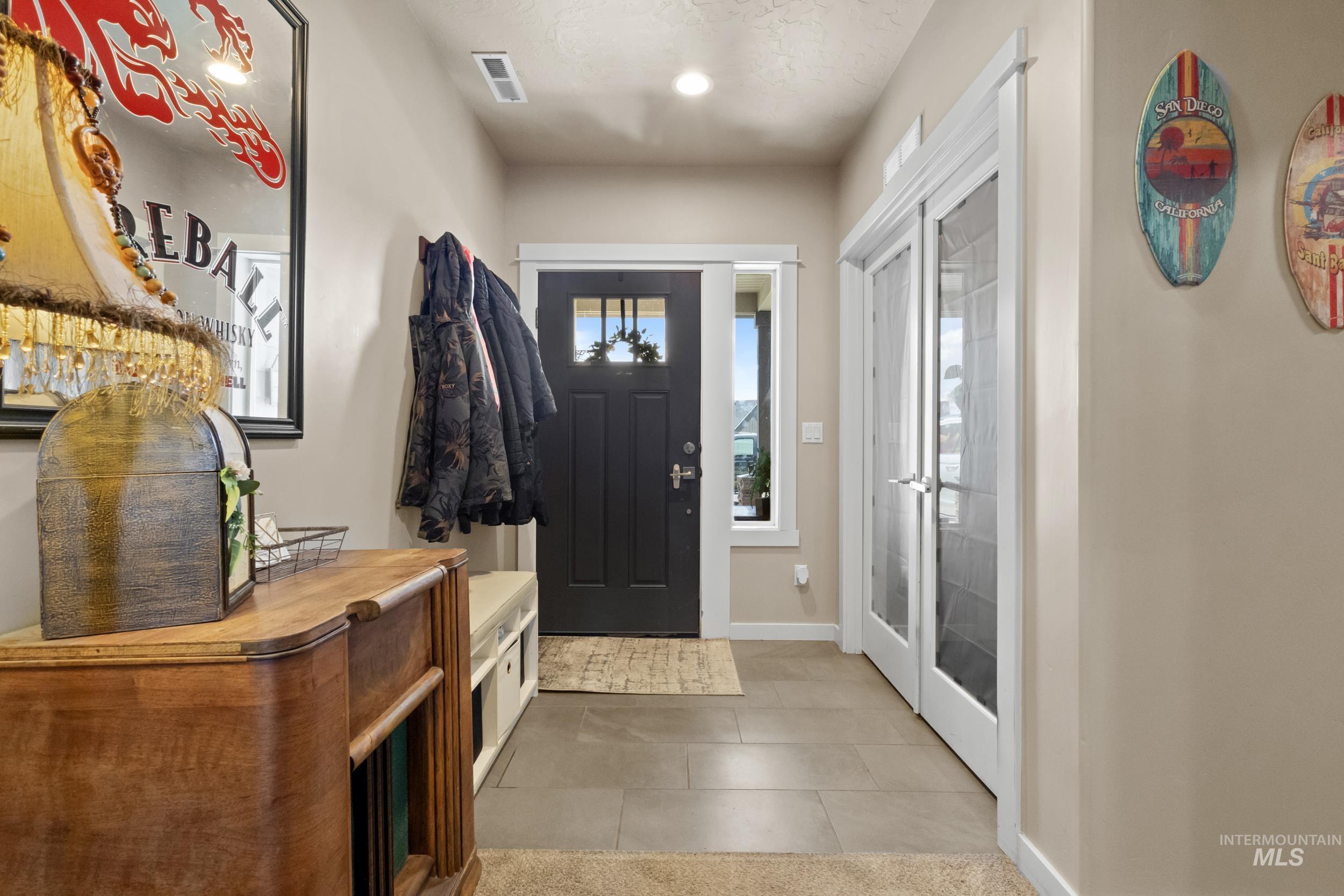 6072 W Quintale Dr, Meridian, Idaho 83646, 4 Bedrooms, 2.5 Bathrooms, Residential For Sale, Price $599,000,MLS 98984384