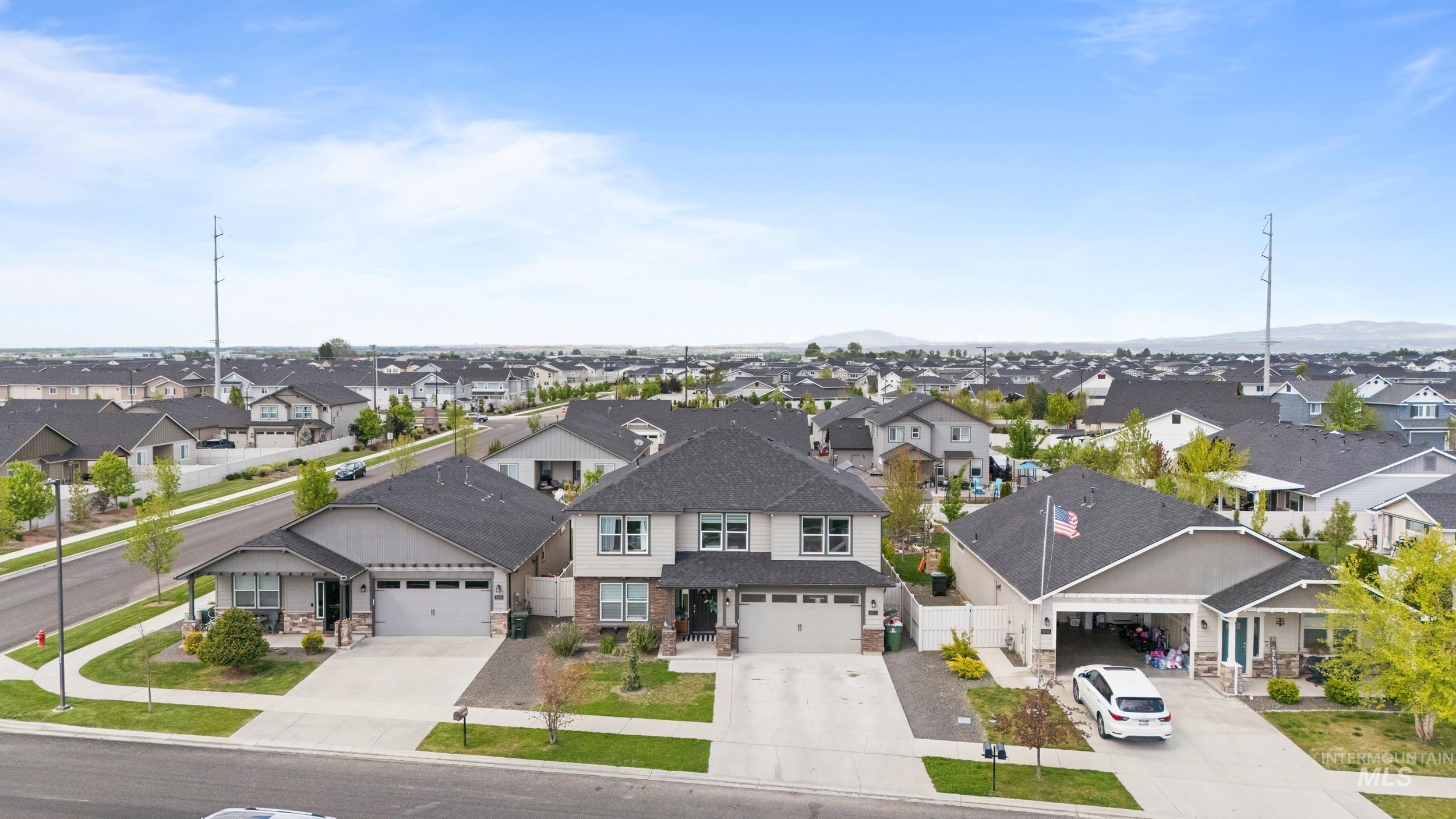6072 W Quintale Dr, Meridian, Idaho 83646, 4 Bedrooms, 2.5 Bathrooms, Residential For Sale, Price $599,000,MLS 98984384