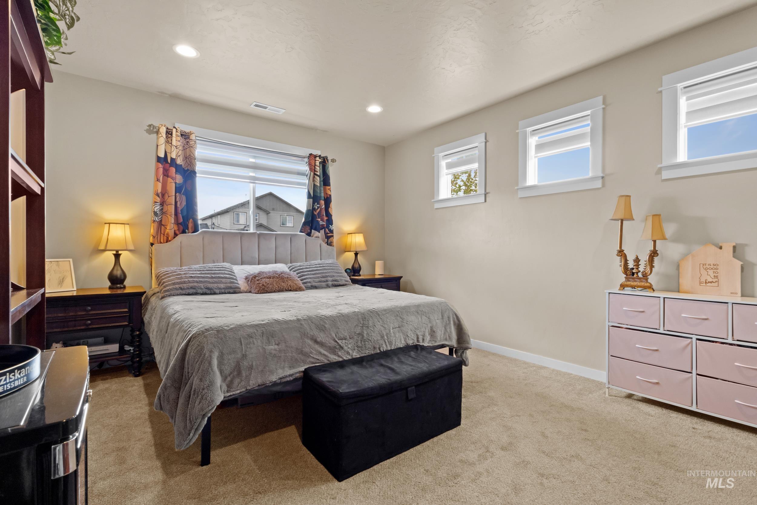 6072 W Quintale Dr, Meridian, Idaho 83646, 4 Bedrooms, 2.5 Bathrooms, Residential For Sale, Price $599,000,MLS 98984384
