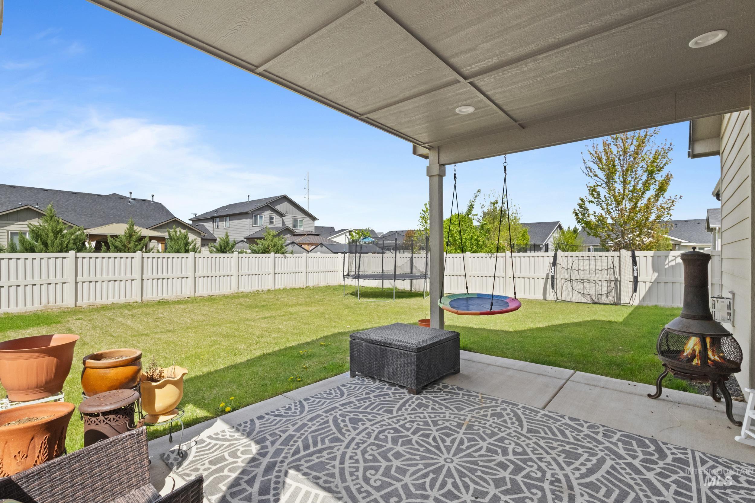 6072 W Quintale Dr, Meridian, Idaho 83646, 4 Bedrooms, 2.5 Bathrooms, Residential For Sale, Price $599,000,MLS 98984384