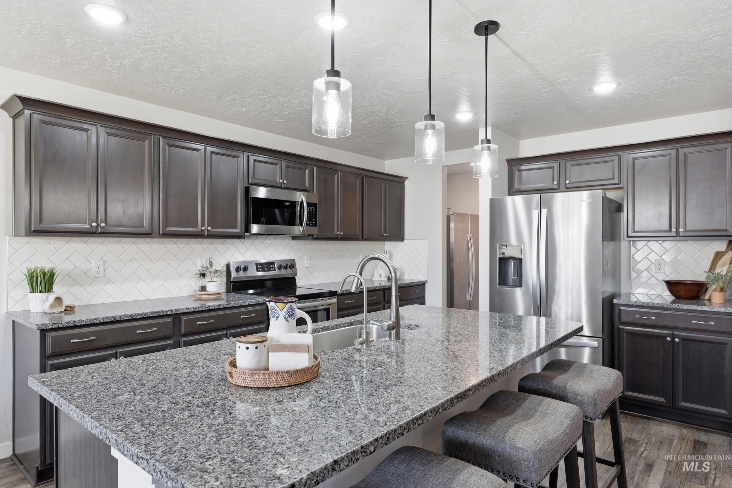 3842 E Holly Ridge Dr, Nampa, Idaho 83686, 5 Bedrooms, 4 Bathrooms, Residential For Sale, Price $589,999,MLS 98984385