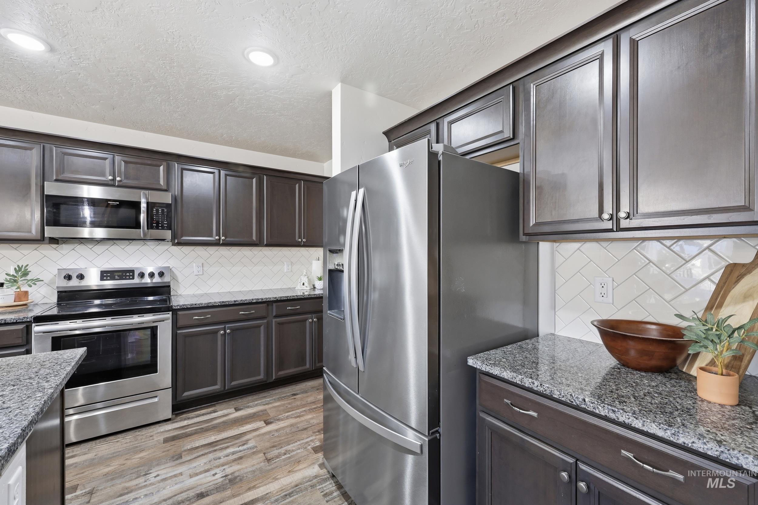 3842 E Holly Ridge Dr, Nampa, Idaho 83686, 5 Bedrooms, 4 Bathrooms, Residential For Sale, Price $579,999, 98984385