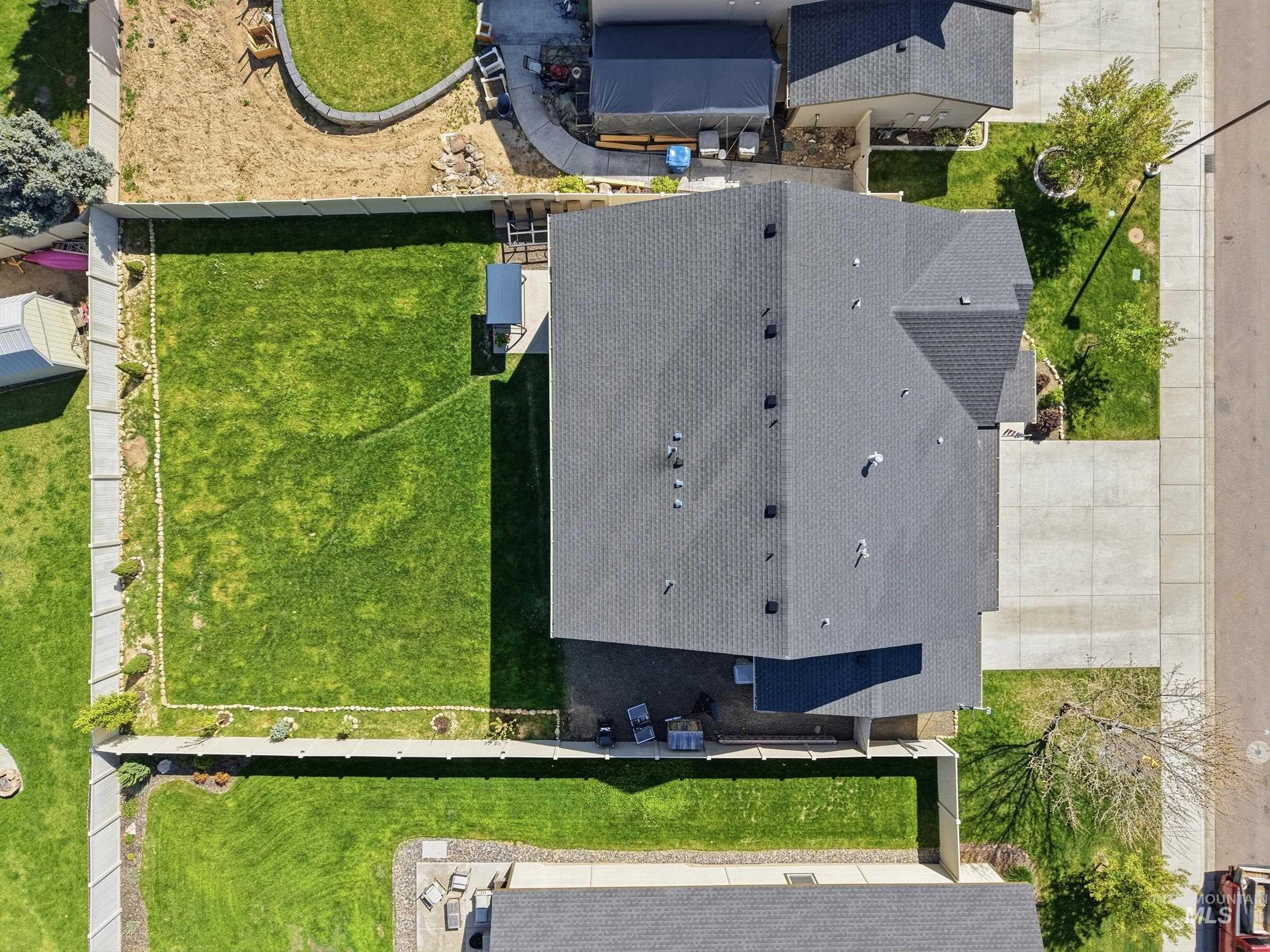 3842 E Holly Ridge Dr, Nampa, Idaho 83686, 5 Bedrooms, 4 Bathrooms, Residential For Sale, Price $589,999,MLS 98984385
