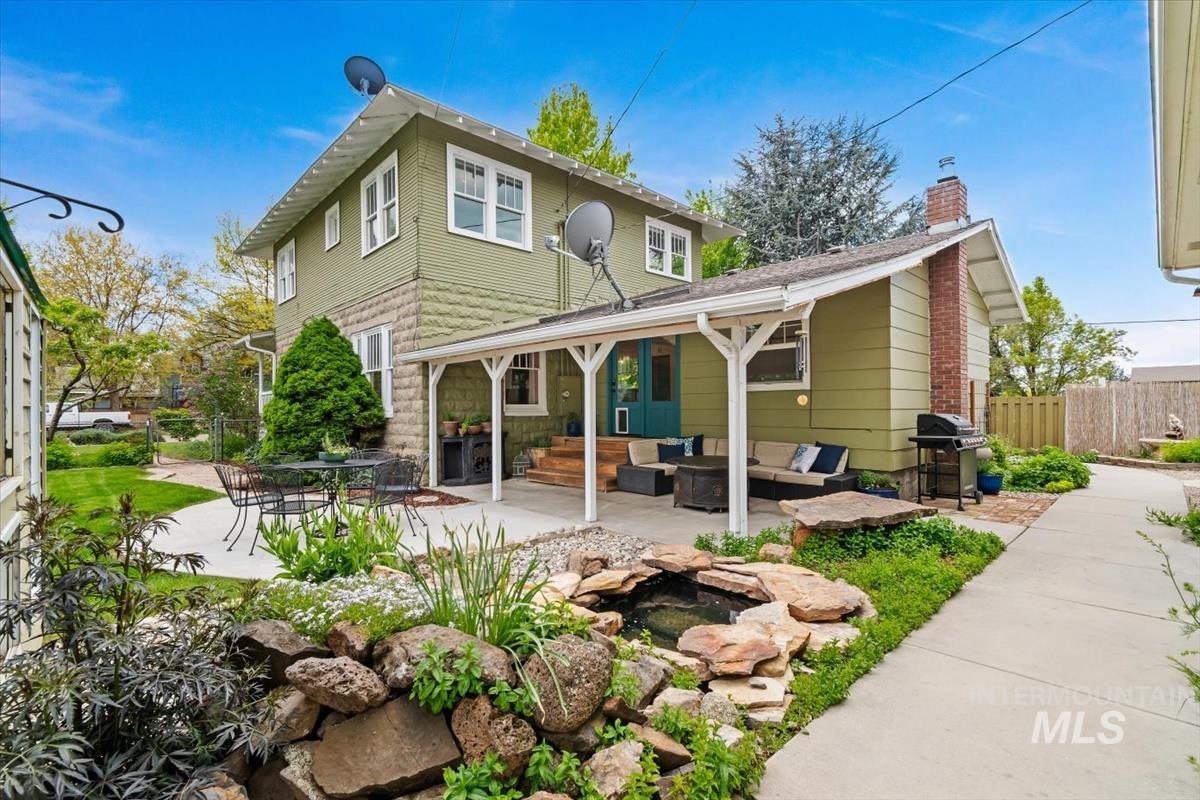 604 E 1st Street, Emmett, Idaho 83617, 4 Bedrooms, 2 Bathrooms, Residential For Sale, Price $660,000,MLS 98984388