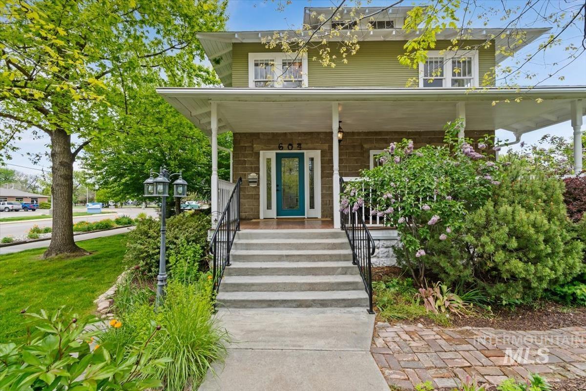 604 E 1st Street, Emmett, Idaho 83617, 4 Bedrooms, 2 Bathrooms, Residential For Sale, Price $660,000,MLS 98984388