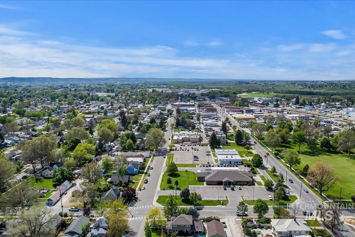 604 E 1st Street, Emmett, Idaho 83617, 4 Bedrooms, 2 Bathrooms, Residential For Sale, Price $660,000,MLS 98984388