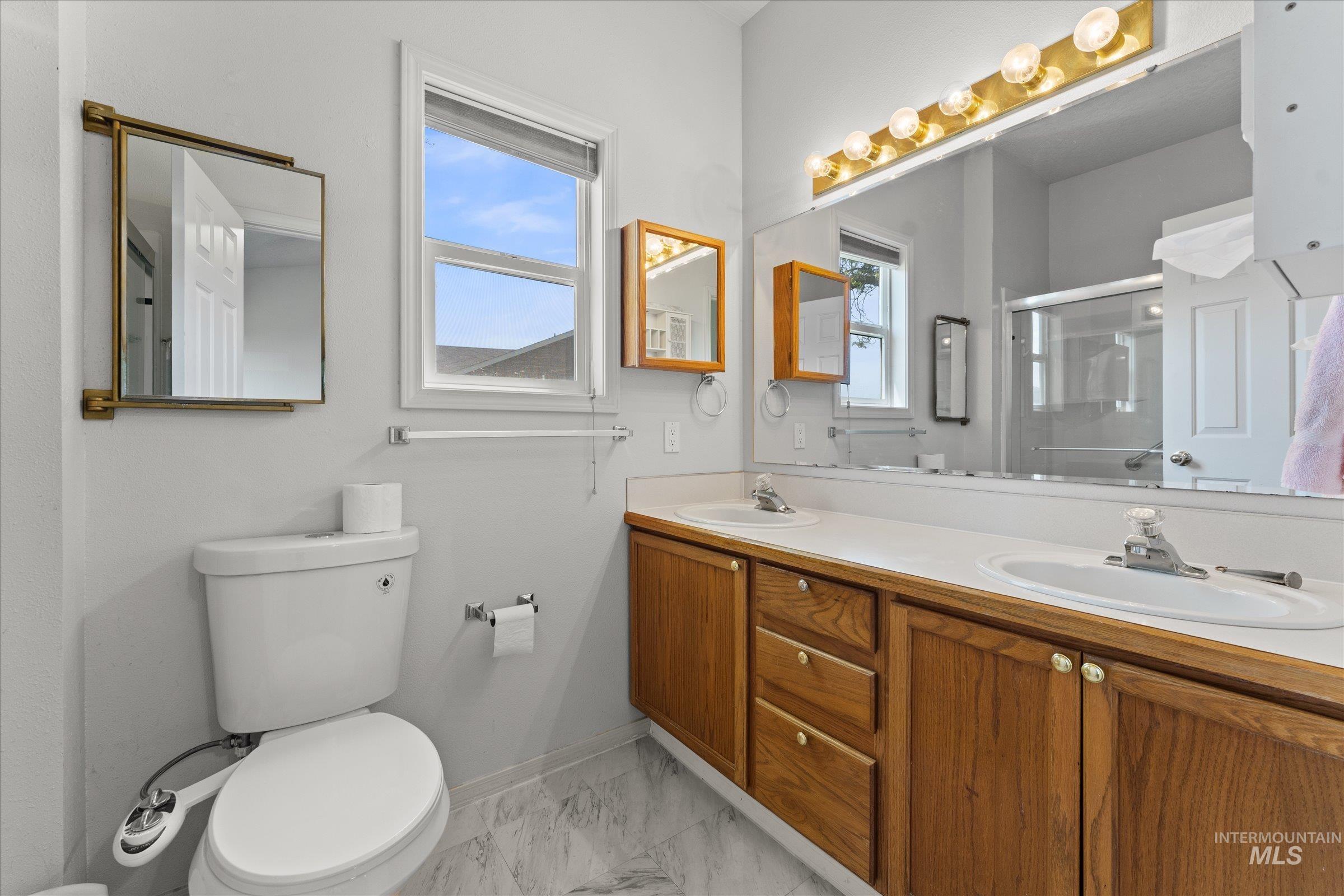 96 N Wedgwood Dr, Nampa, Idaho 83651, 3 Bedrooms, 2 Bathrooms, Residential For Sale, Price $415,000, 98984389