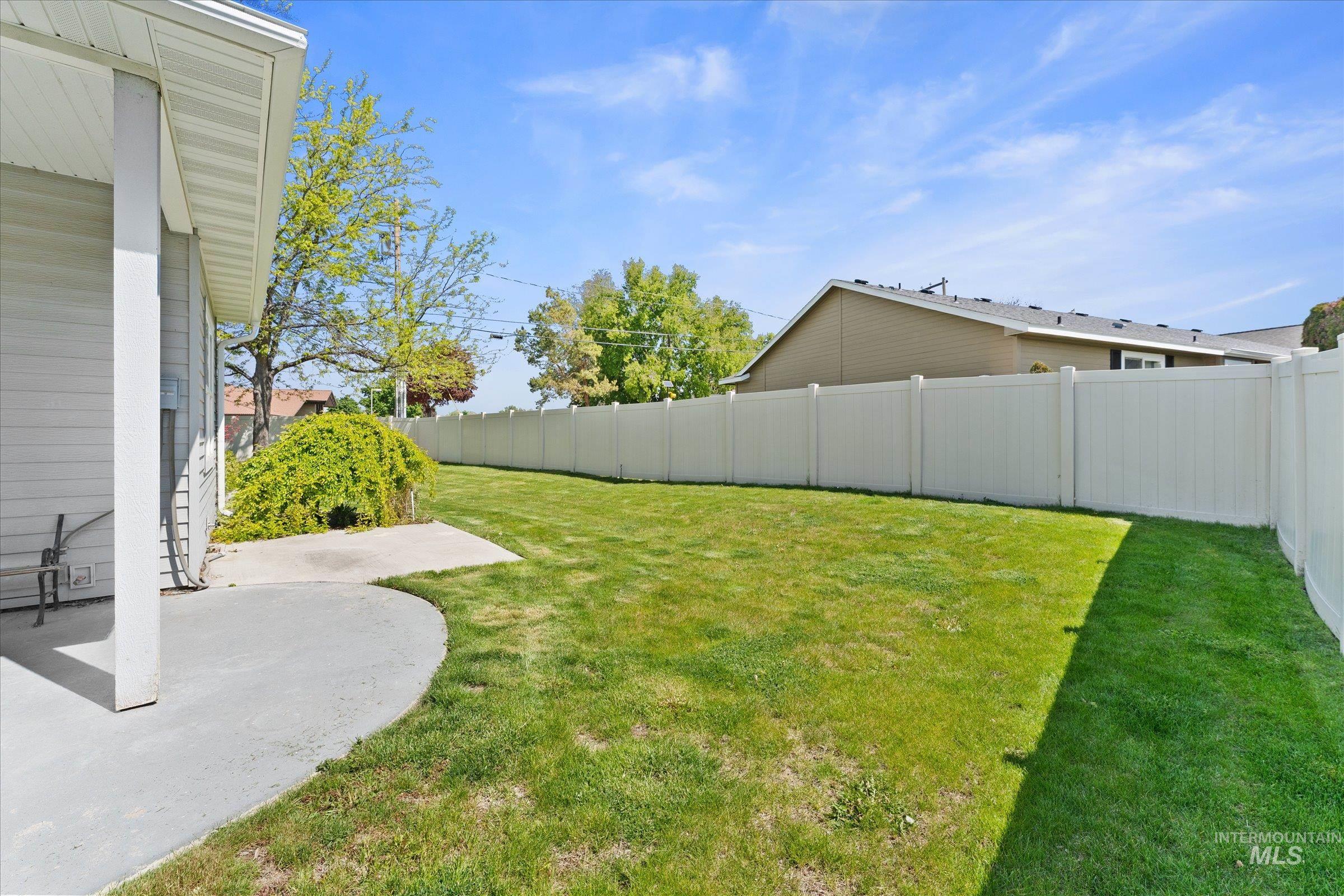 96 N Wedgwood Dr, Nampa, Idaho 83651, 3 Bedrooms, 2 Bathrooms, Residential For Sale, Price $415,000, 98984389