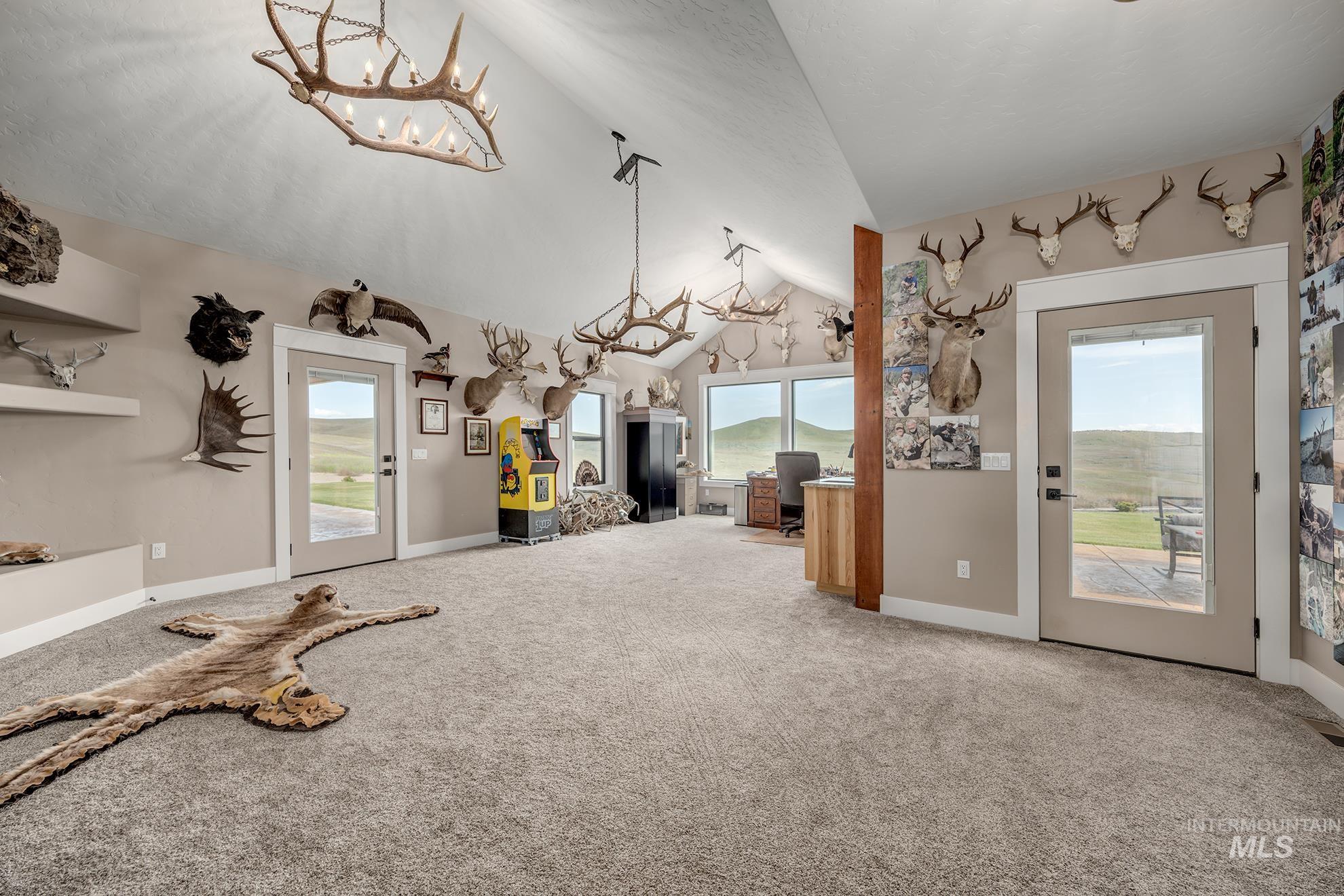 10228 Payette Heights Rd., Payette, Idaho 83661, 3 Bedrooms, 2 Bathrooms, Residential For Sale, Price $1,750,000,MLS 98984390
