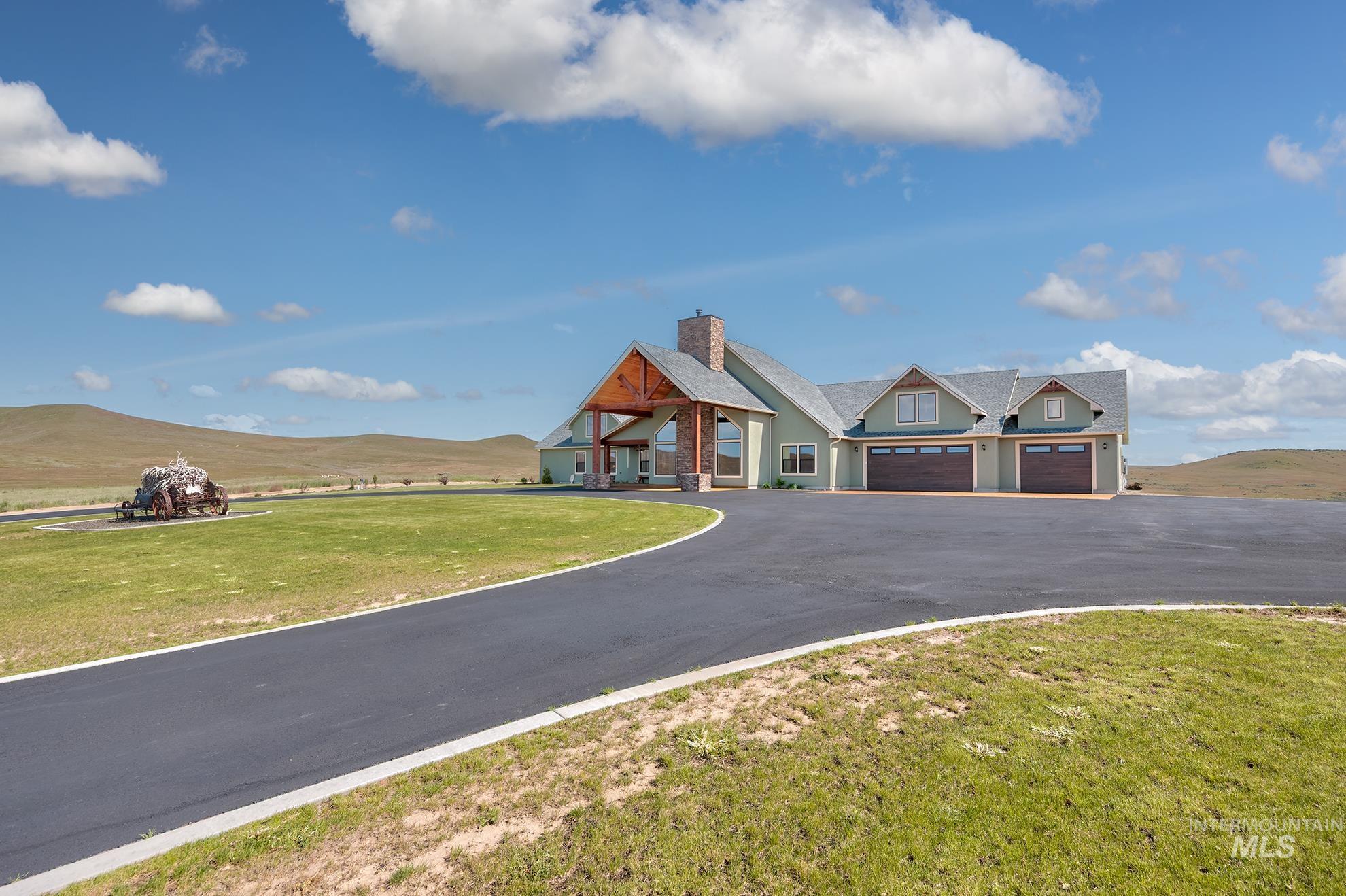 10228 Payette Heights Rd., Payette, Idaho 83661, 3 Bedrooms, 2 Bathrooms, Residential For Sale, Price $1,750,000,MLS 98984390