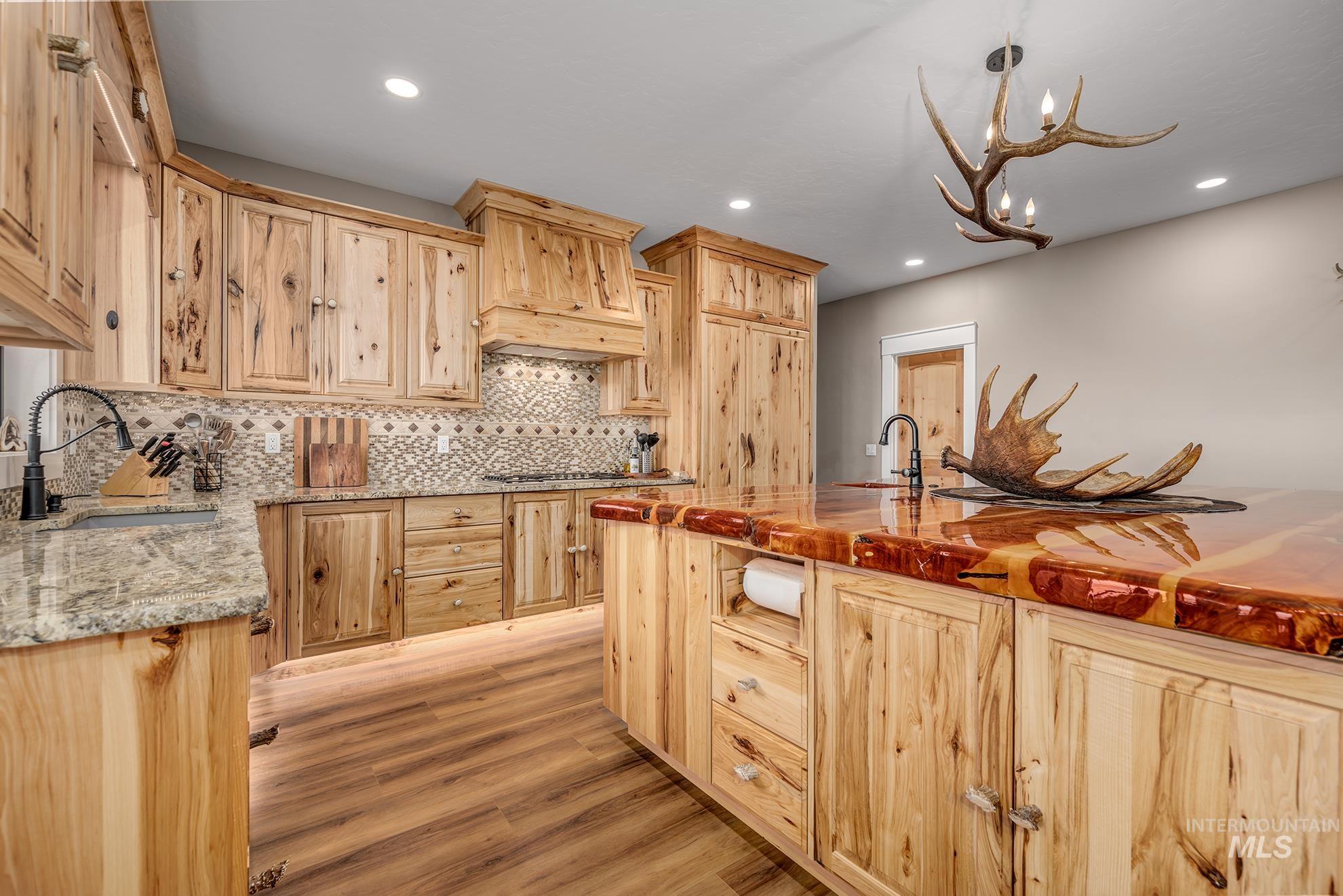 10228 Payette Heights Rd., Payette, Idaho 83661, 3 Bedrooms, 2 Bathrooms, Residential For Sale, Price $1,750,000,MLS 98984390