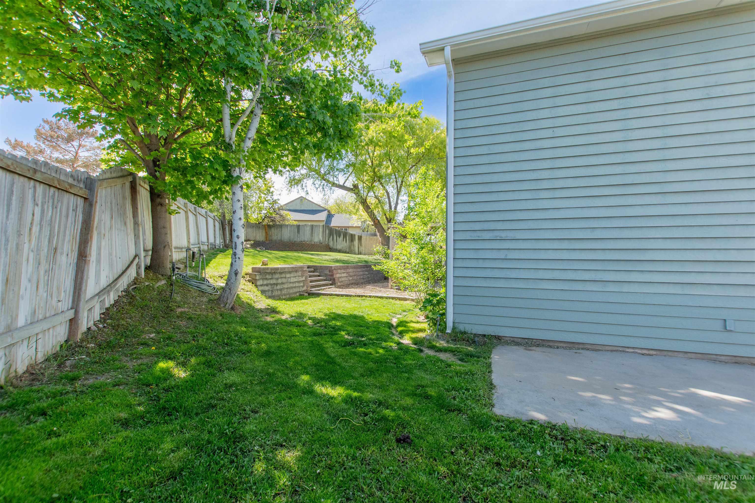 521 Massachusetts CT, Nampa, Idaho 83686, 4 Bedrooms, 2 Bathrooms, Residential For Sale, Price $360,000,MLS 98984391